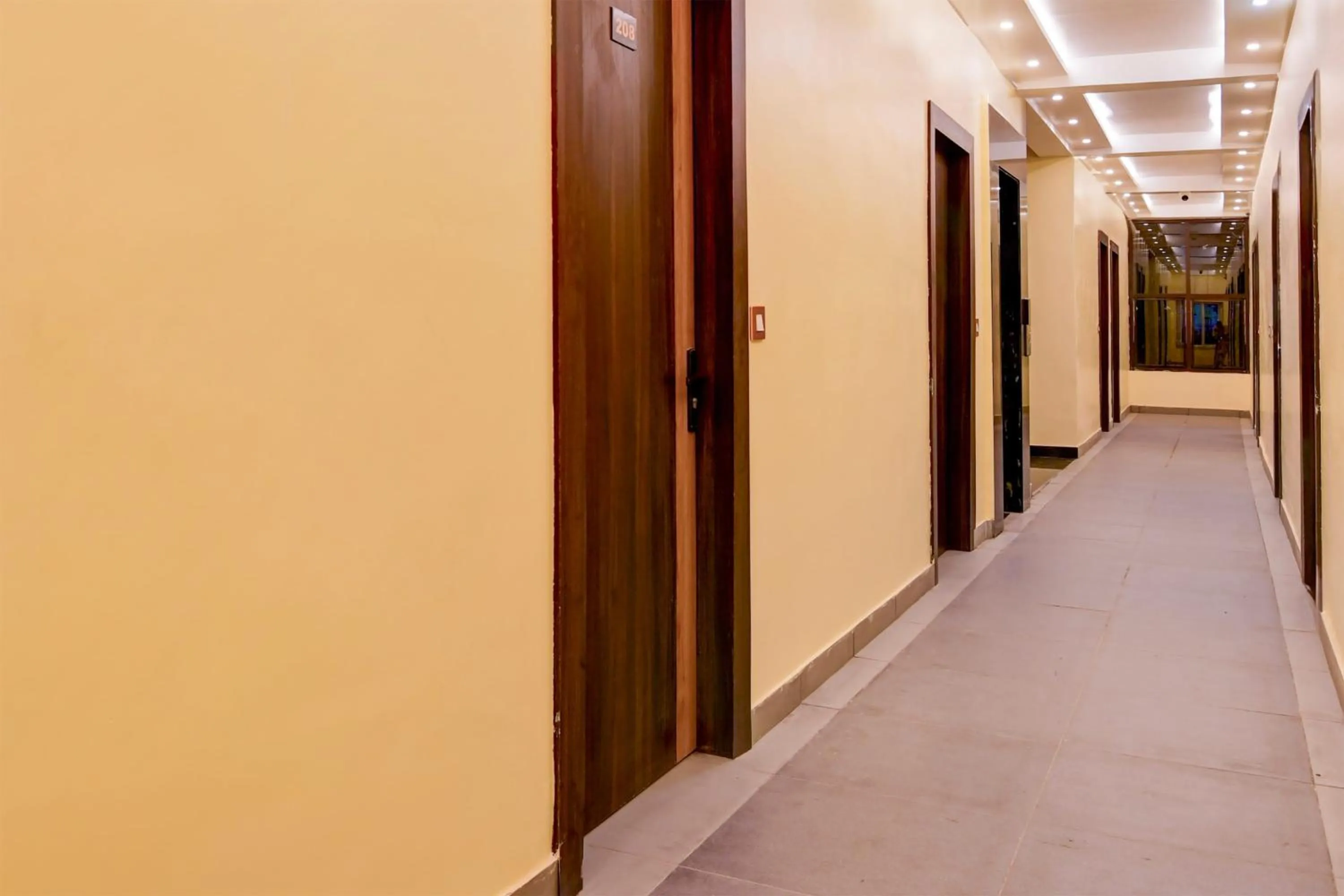 Lobby or reception in Super Townhouse OAK Bulbuli Neer