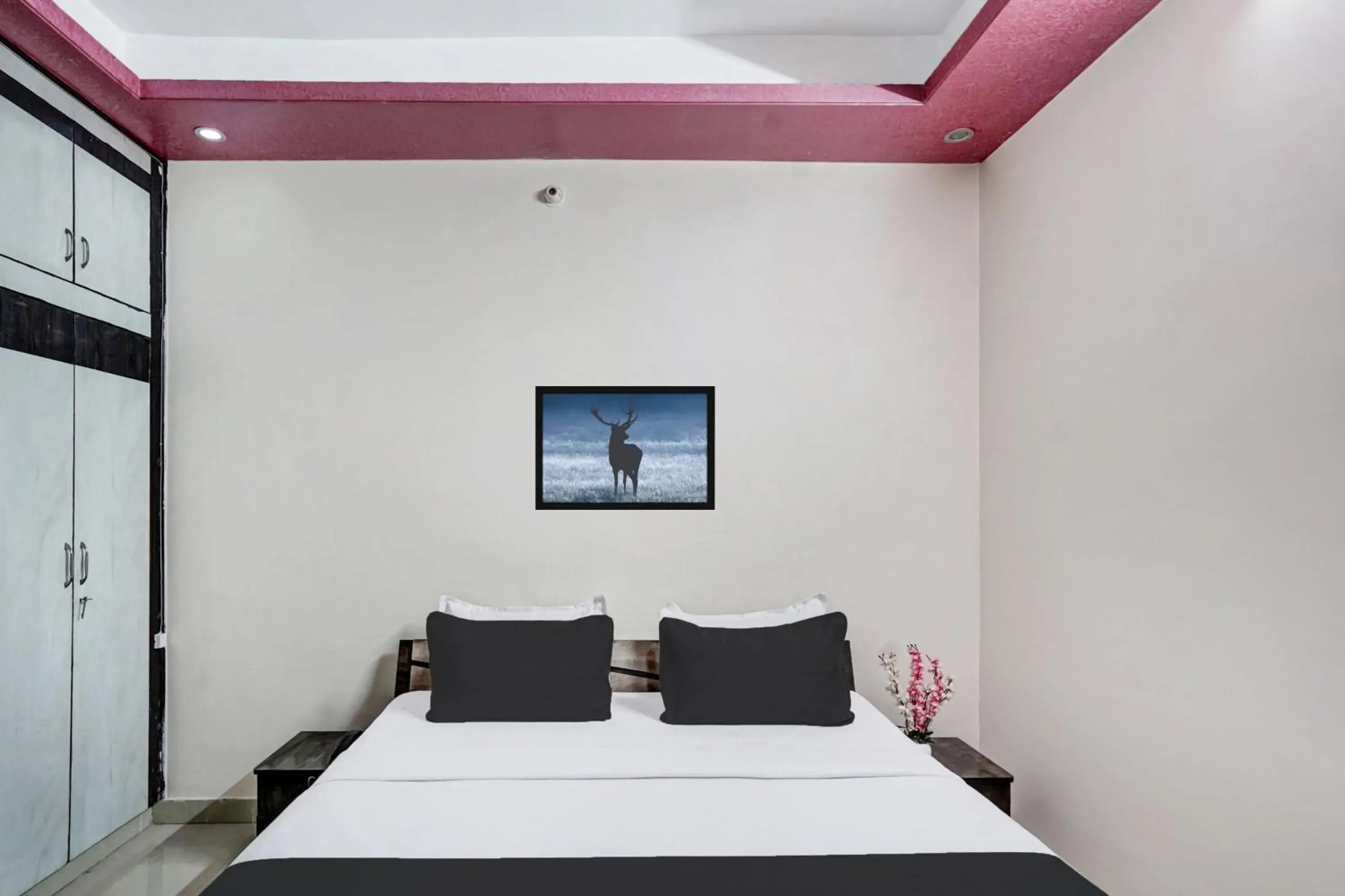 Bedroom, Bed in Hotel O Rudra palace Bedroom, Bed in Hotel O Rudra palace