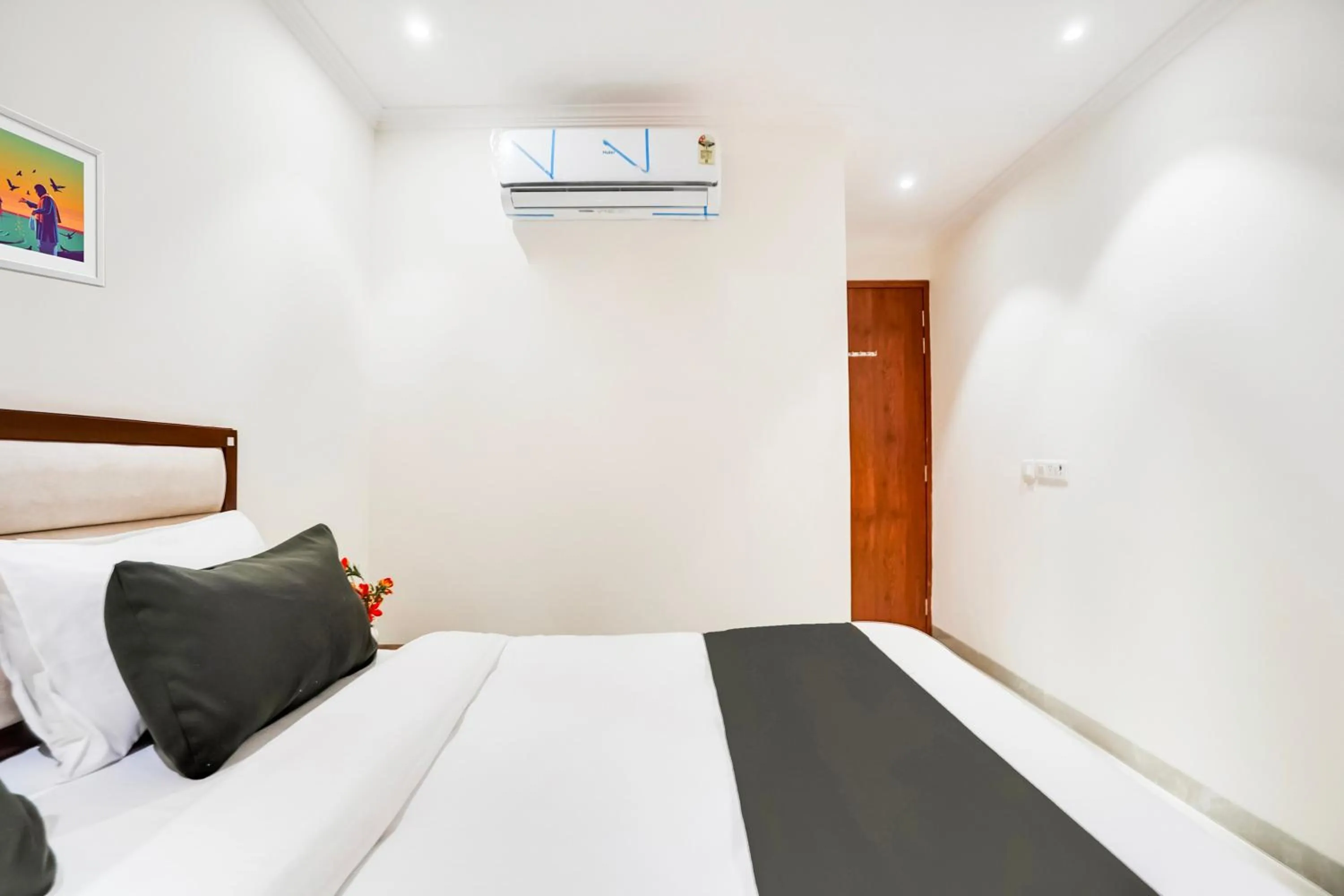 Bedroom, Bed in HOTEL RETREAT INN