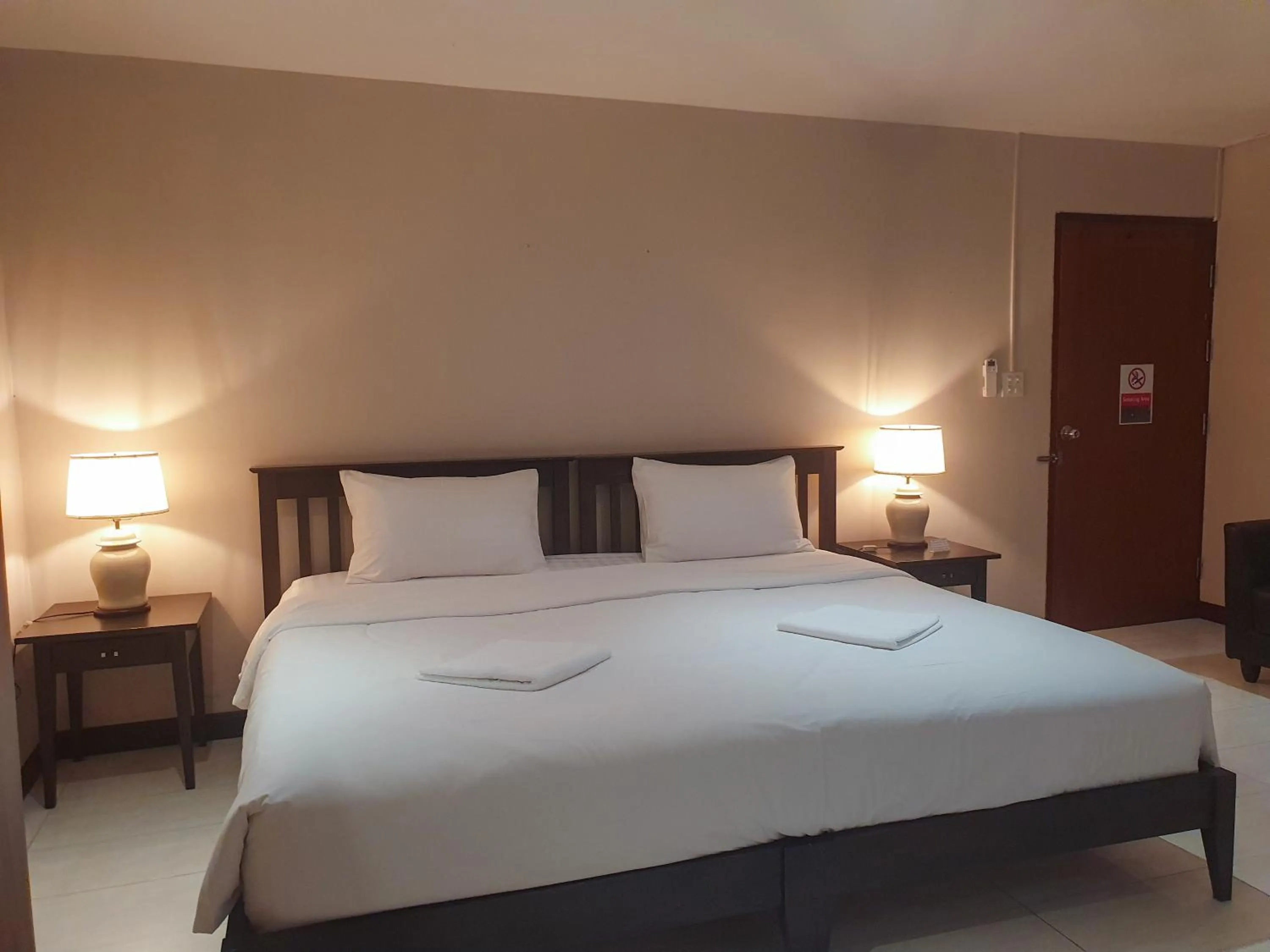 Bedroom, Bed in Townhouse PK Garden