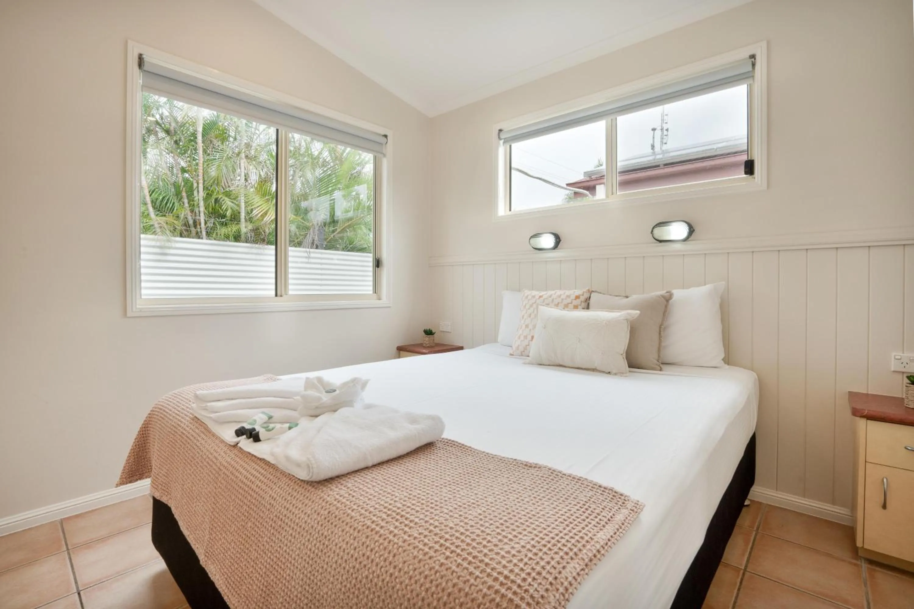 Bed in Tasman Holiday Parks - Torquay Palms