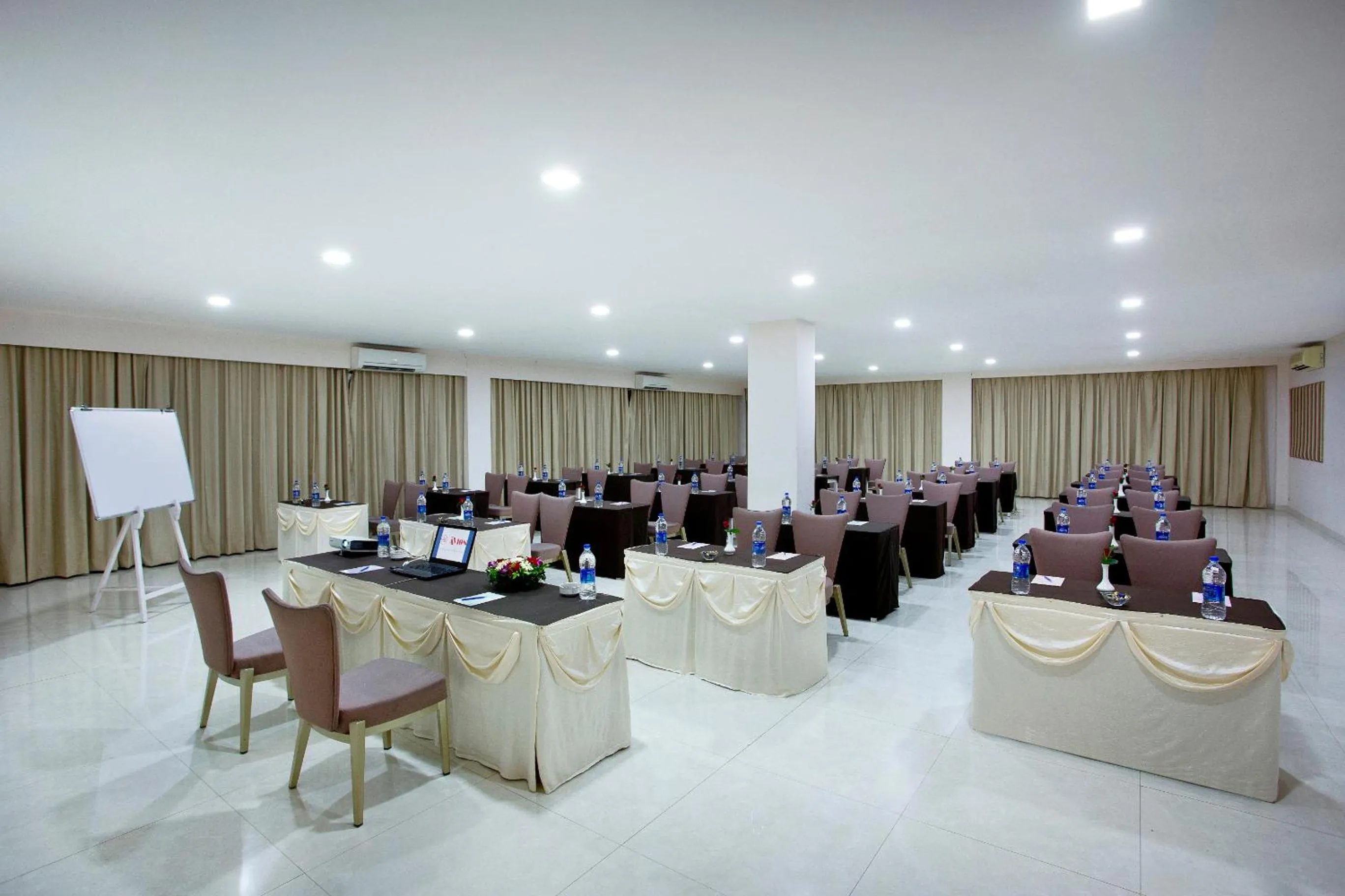 Banquet/Function facilities in Villa San Lawrenz