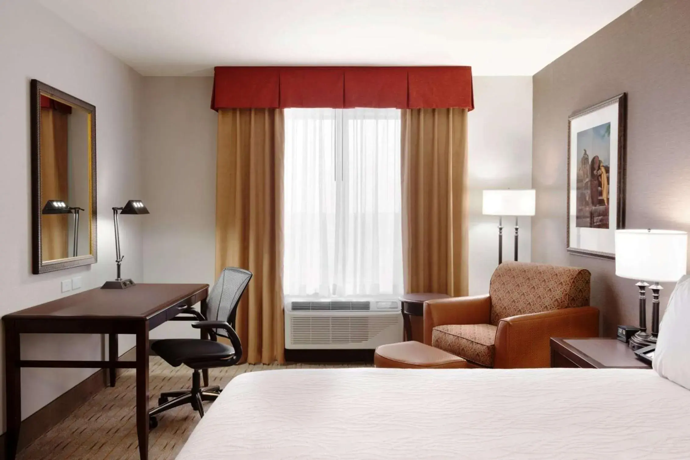 Bed in Hilton Garden Inn Denison/Sherman/At Texoma Event Center Bed in Hilton Garden Inn Denison/Sherman/At Texoma Event Center