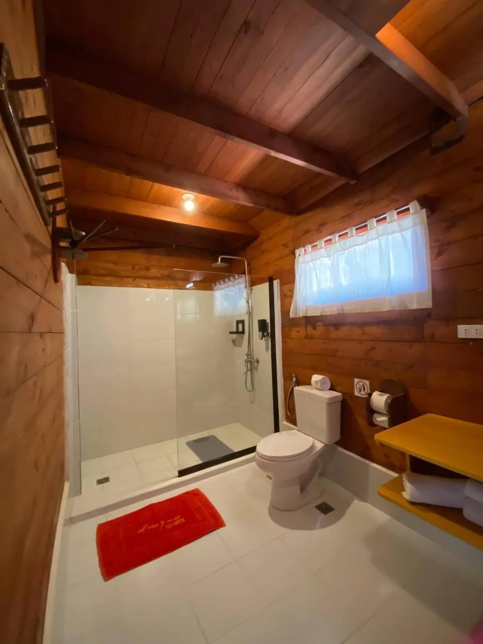 Bathroom in EL RIO Y MAR RESORT