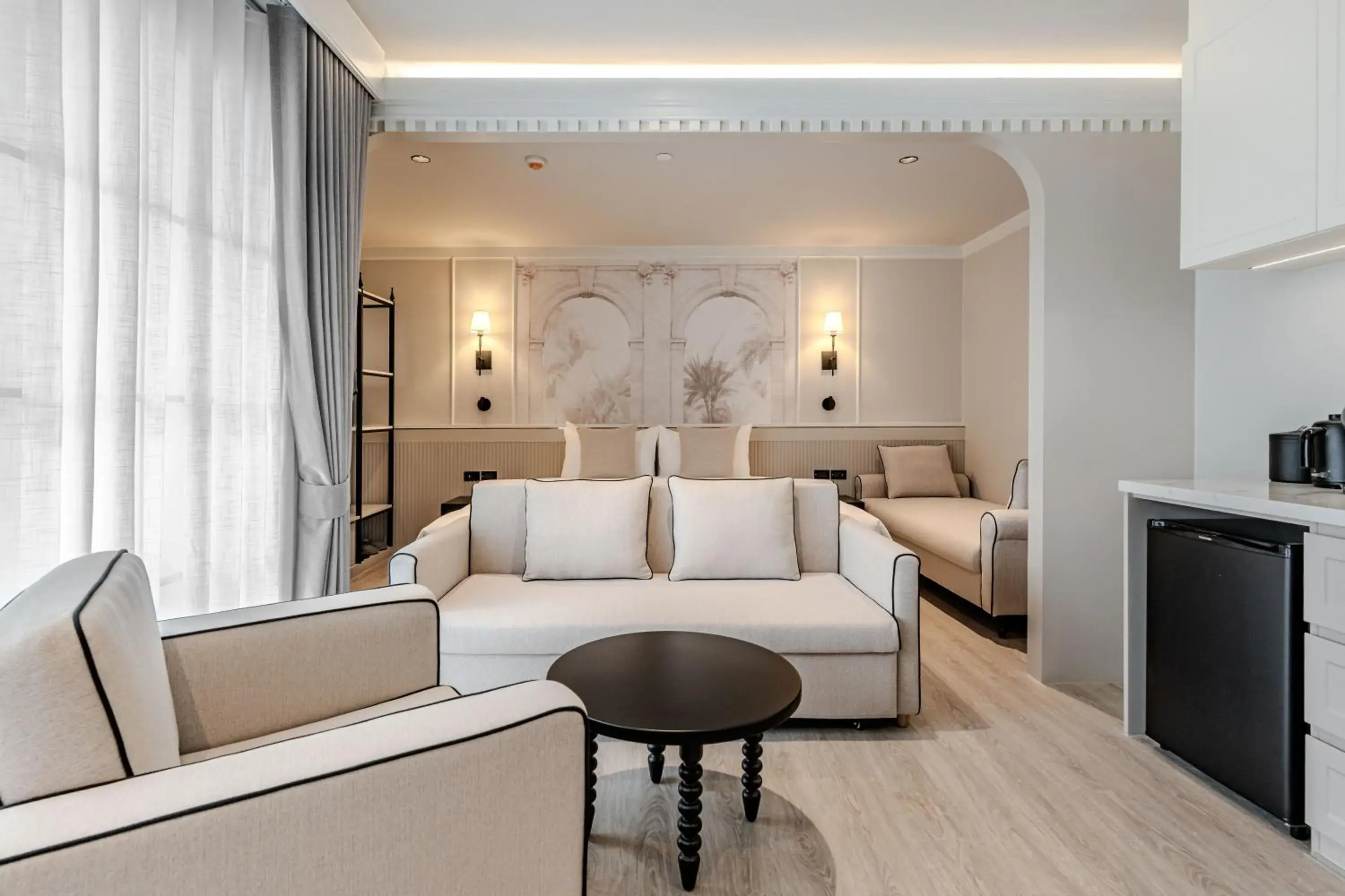 Photo of the whole room, Bed in Chateau Du Village Patong Photo of the whole room, Bed in Chateau Du Village Patong