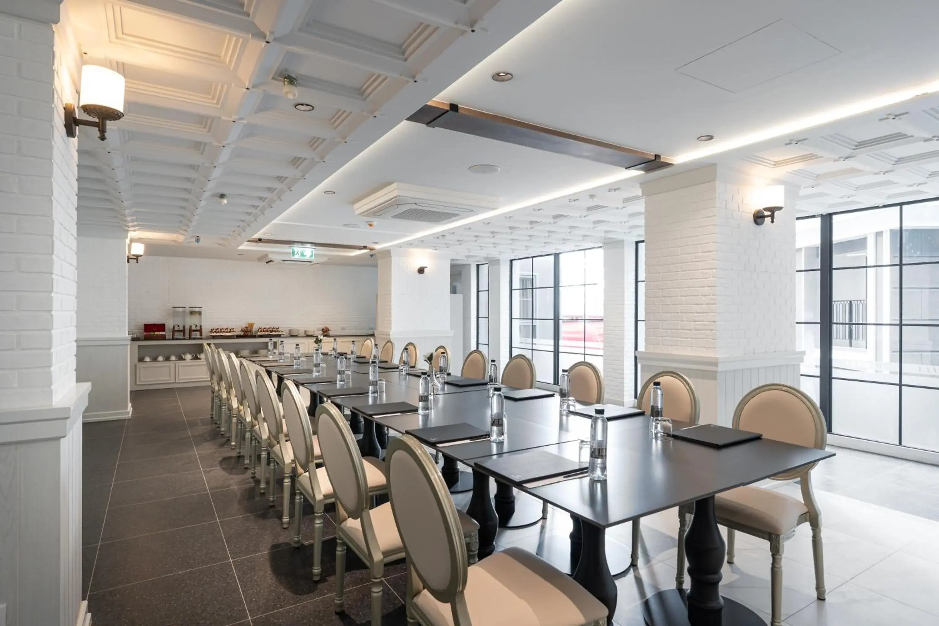 Restaurant/places to eat in Chateau Du Village Patong Restaurant/places to eat in Chateau Du Village Patong