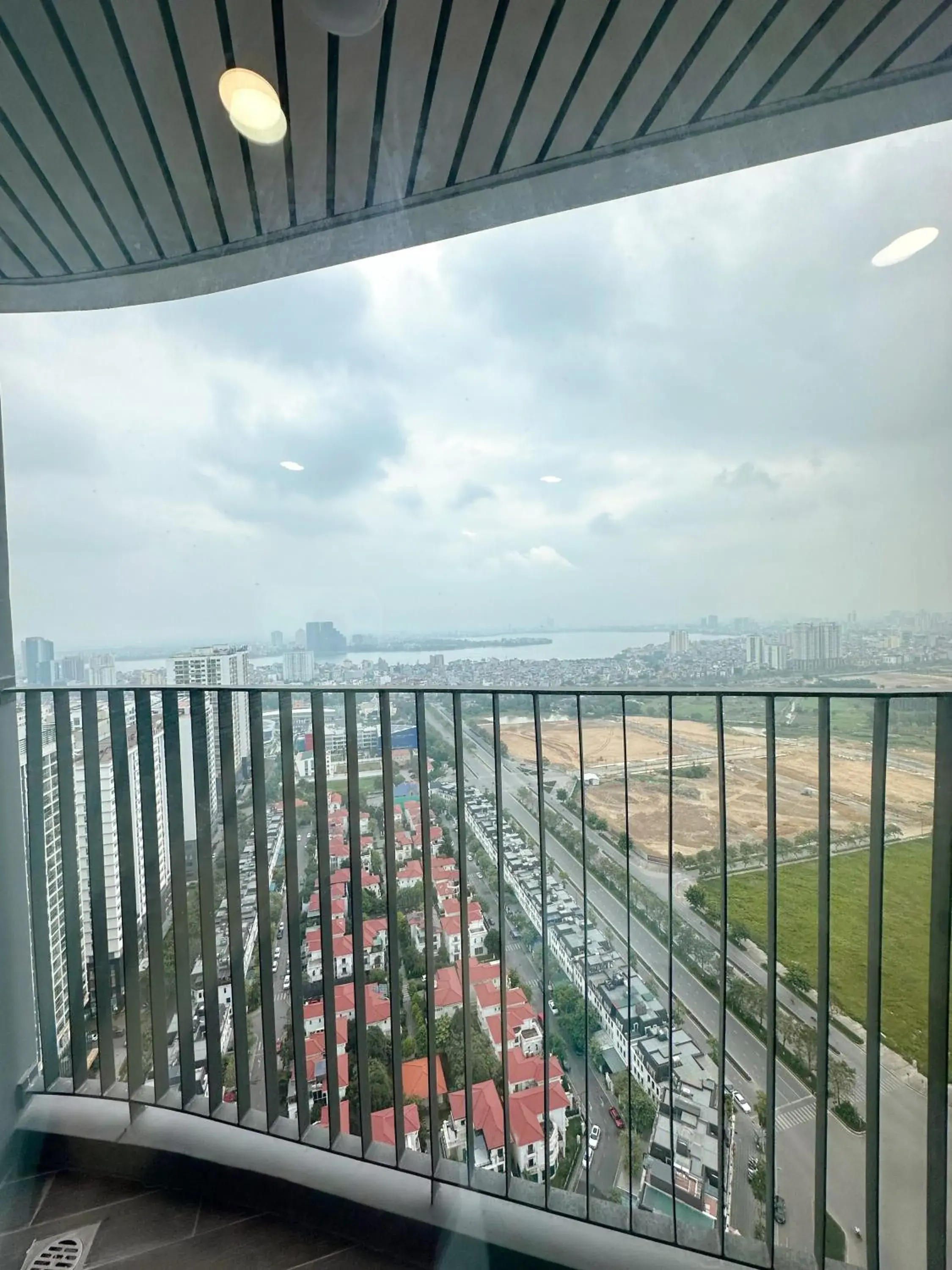 View (from property/room) in Apartments in Han Jardin Building next West Lake View (from property/room) in Apartments in Han Jardin Building next West Lake