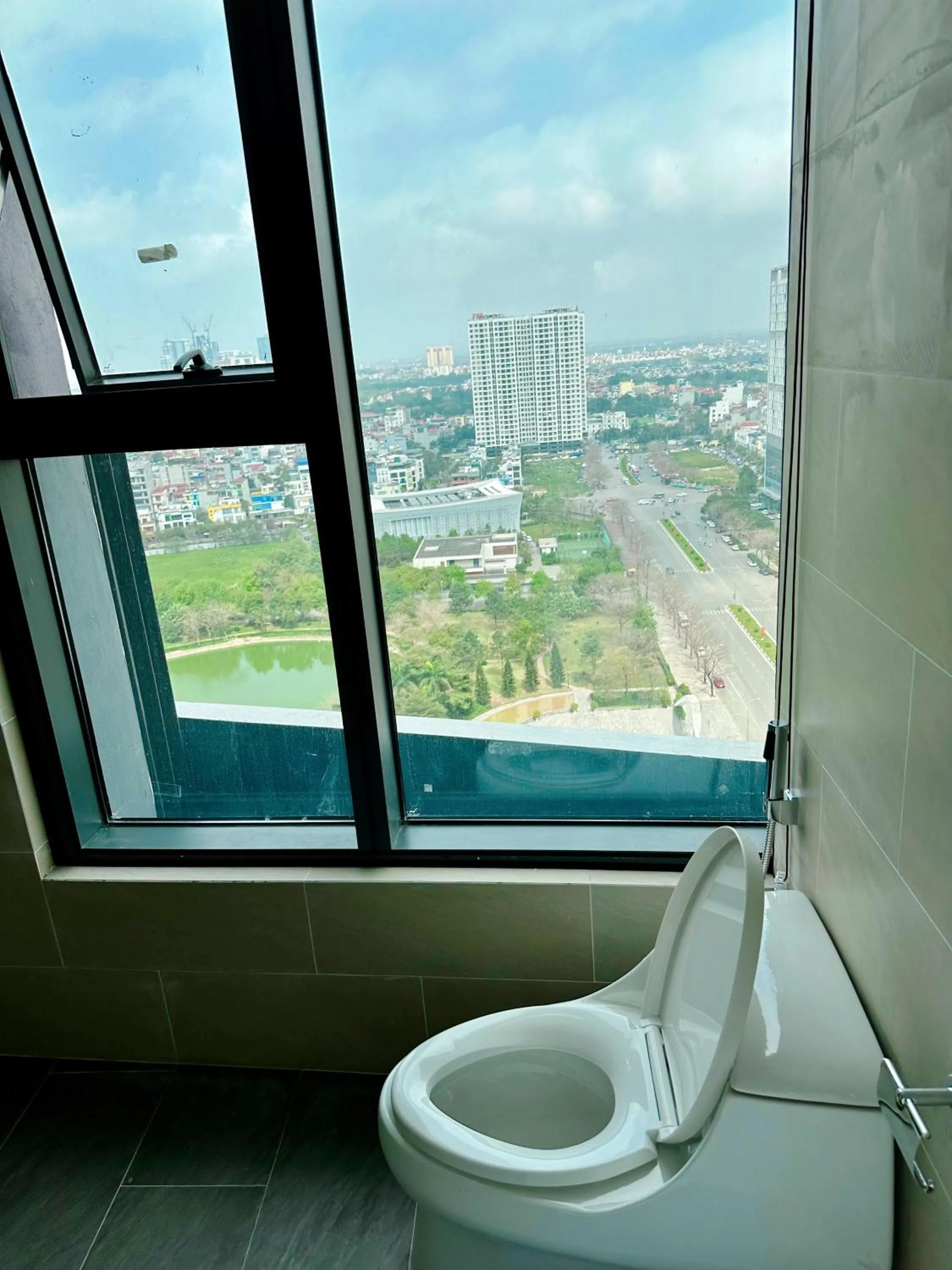 Toilet in Apartments in Han Jardin Building next West Lake