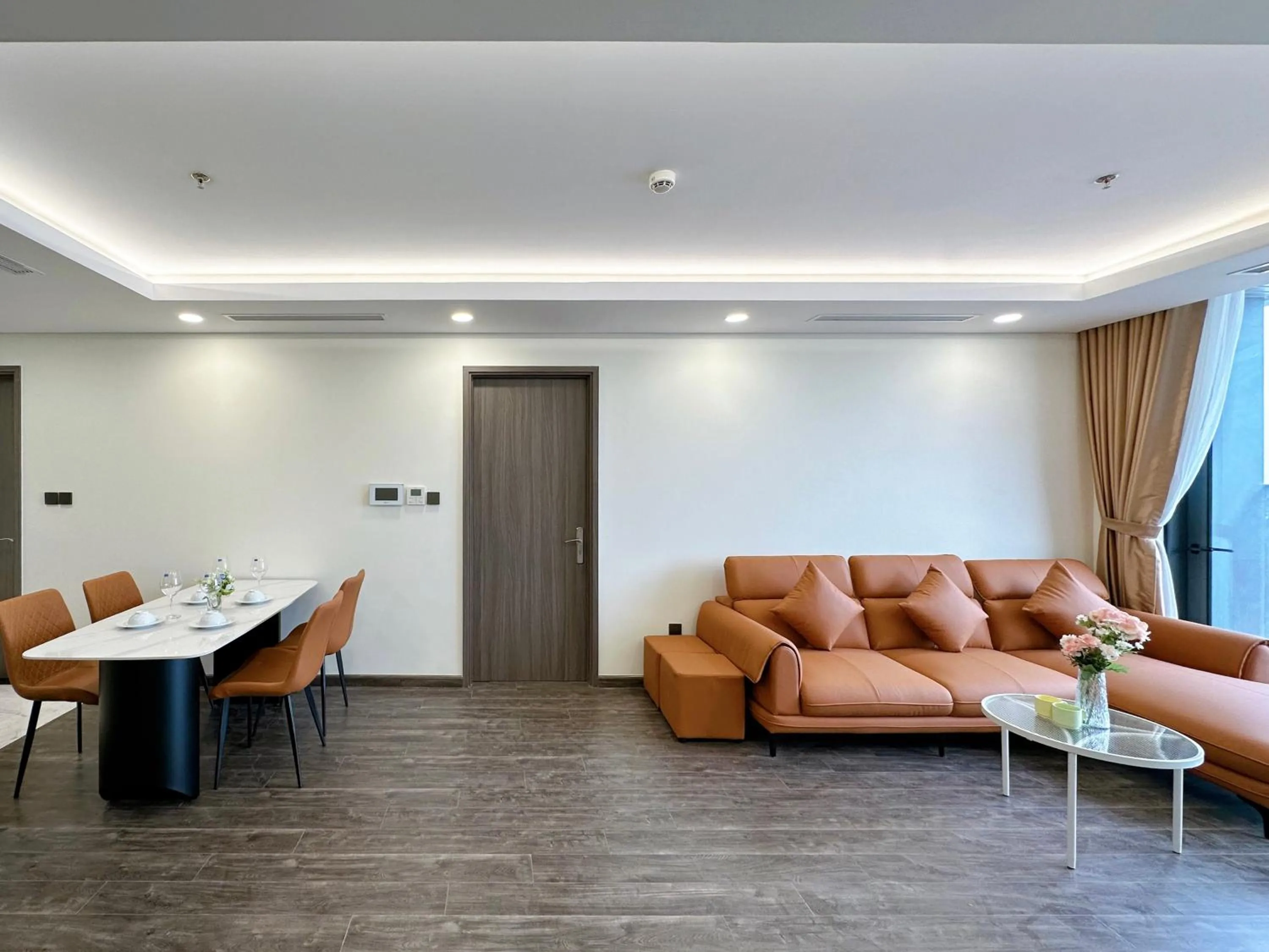 Living room in Apartments in Han Jardin Building next West Lake