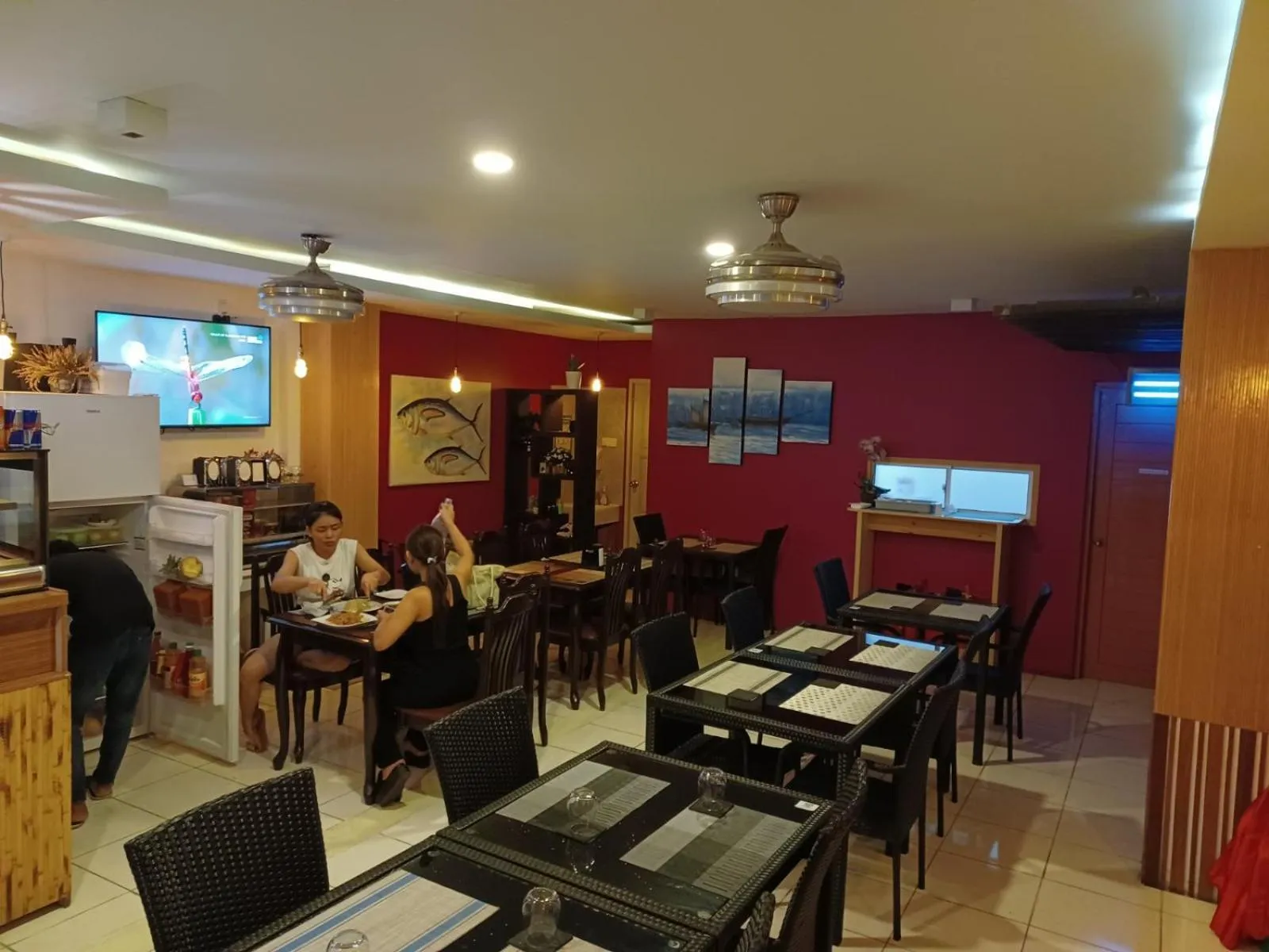 Restaurant/places to eat in Beach Grand & Spa Premium