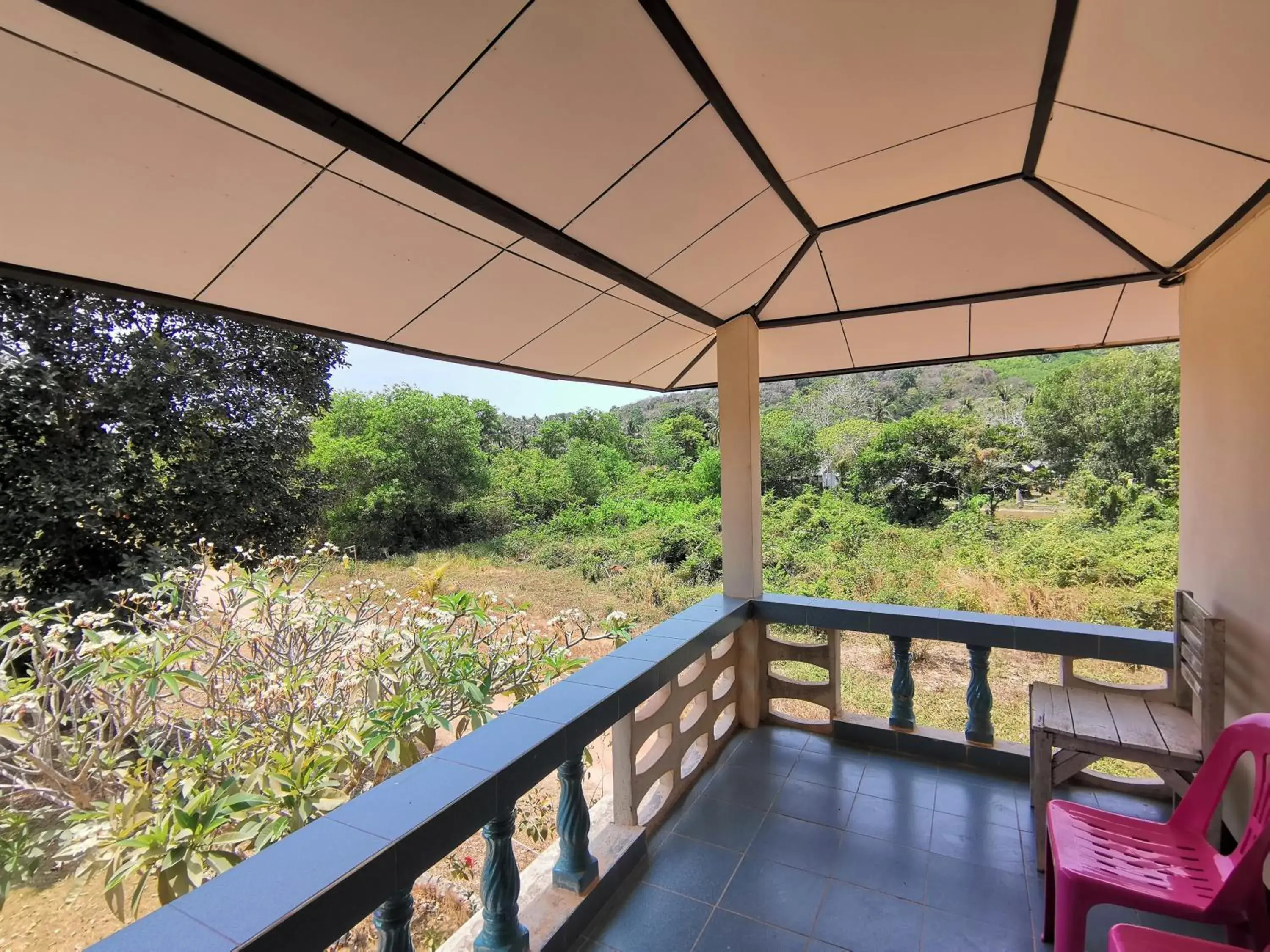 Property building in Klong Jark Bungalows Property building in Klong Jark Bungalows