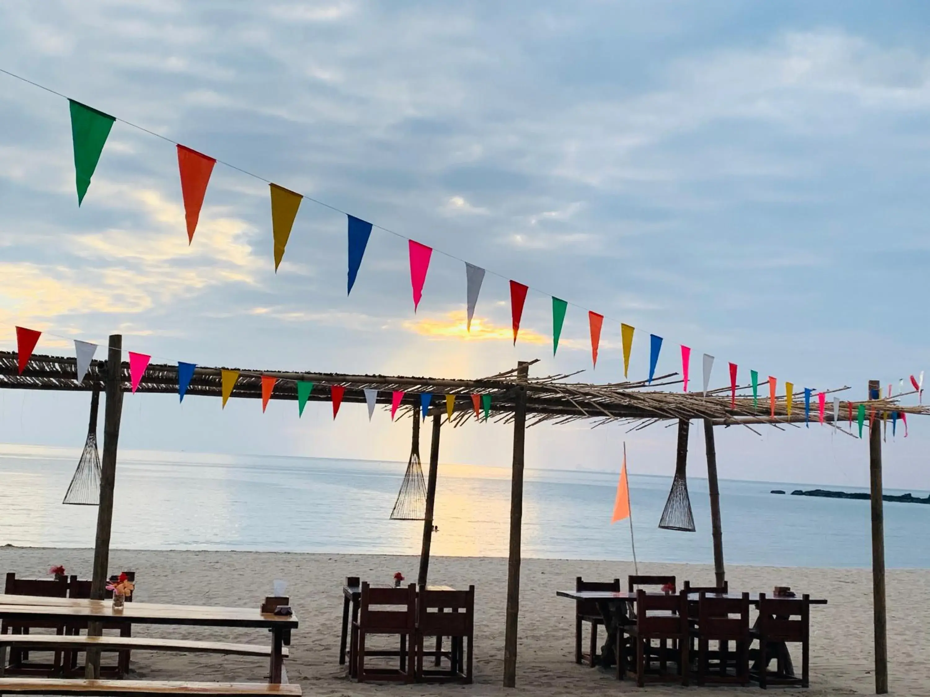 Restaurant/places to eat in Klong Jark Bungalows Restaurant/places to eat in Klong Jark Bungalows