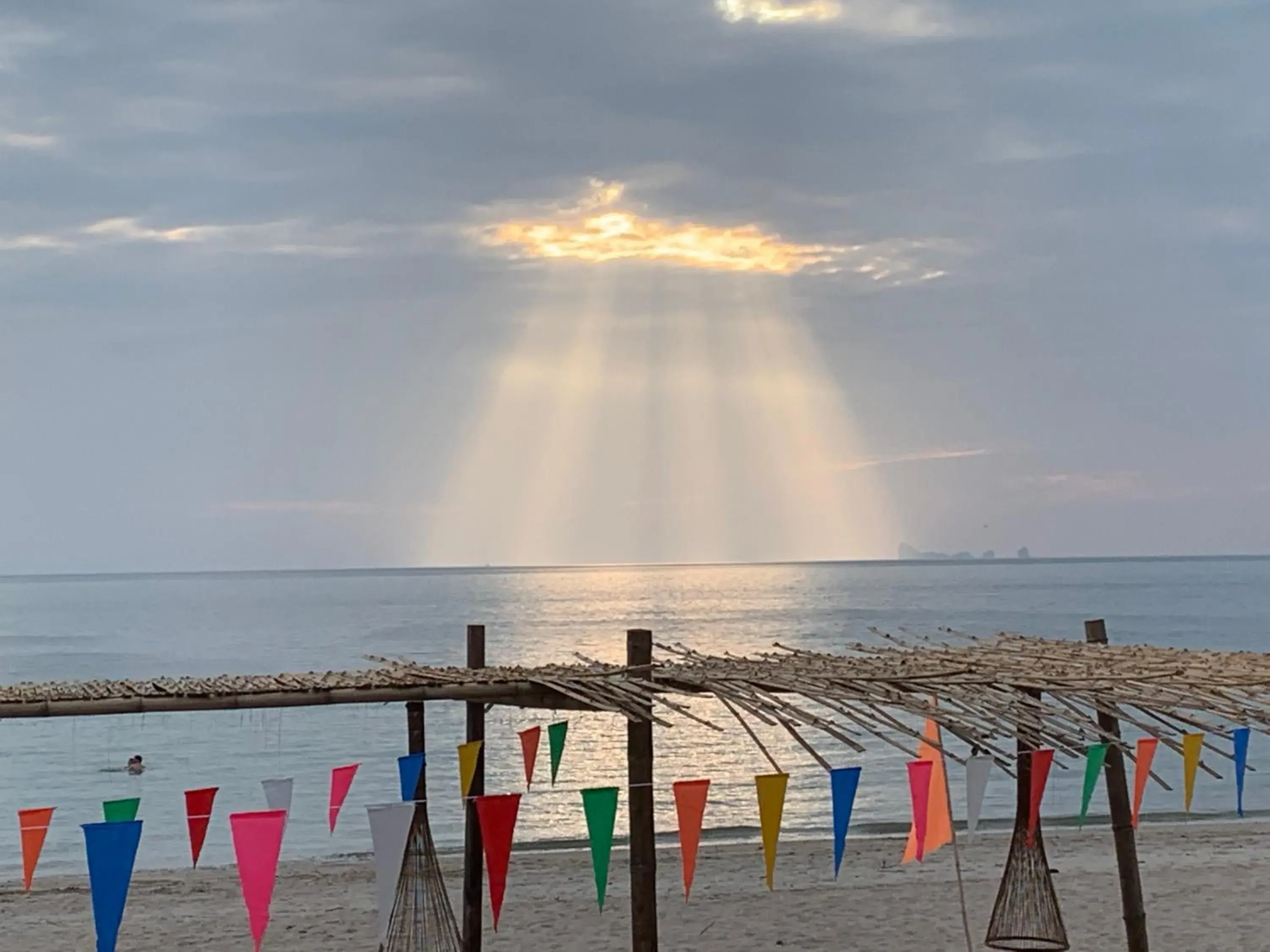 Restaurant/places to eat in Klong Jark Bungalows Restaurant/places to eat in Klong Jark Bungalows