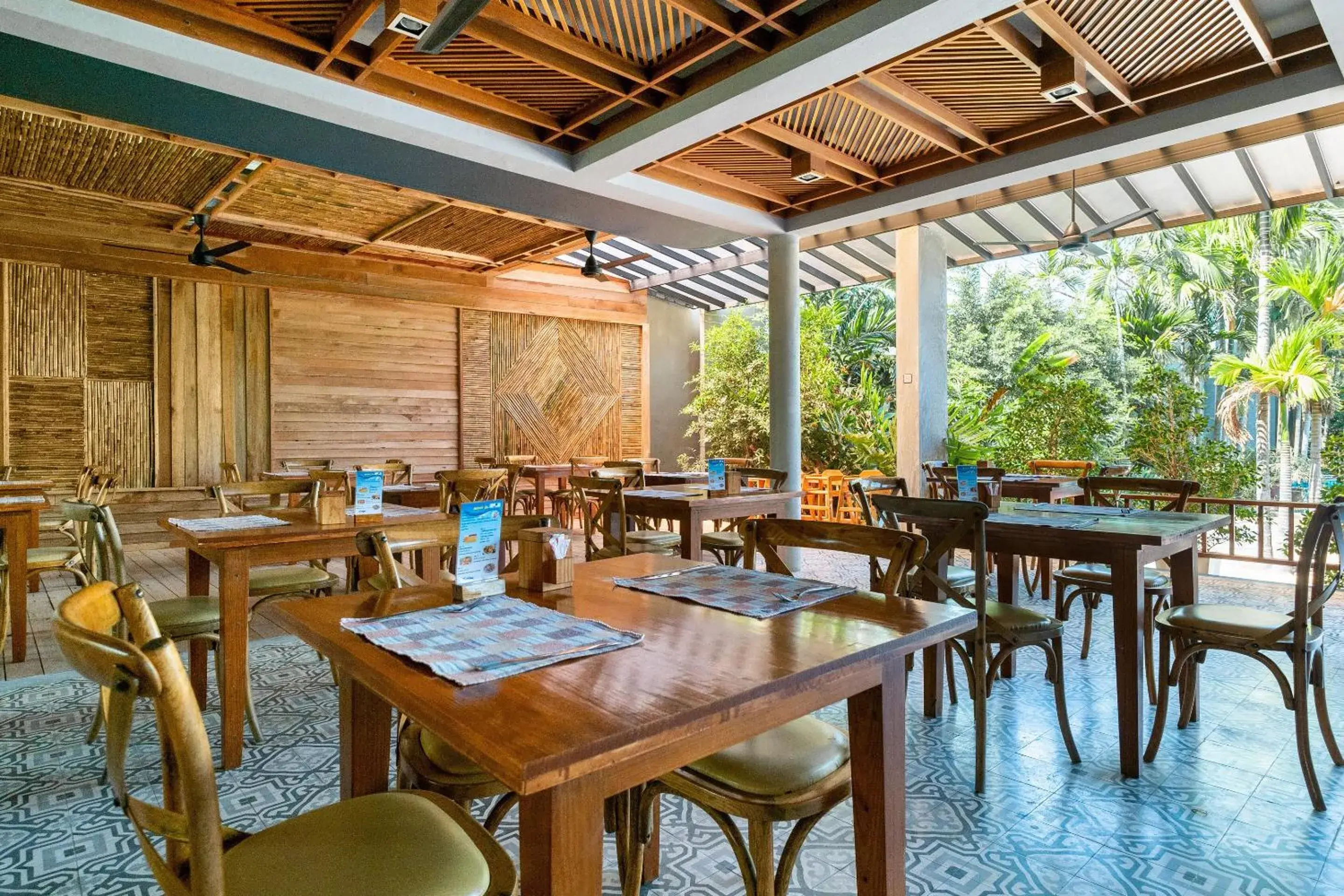 Restaurant/places to eat in The Tama Hotel- SHA Plus Restaurant/places to eat in The Tama Hotel- SHA Plus