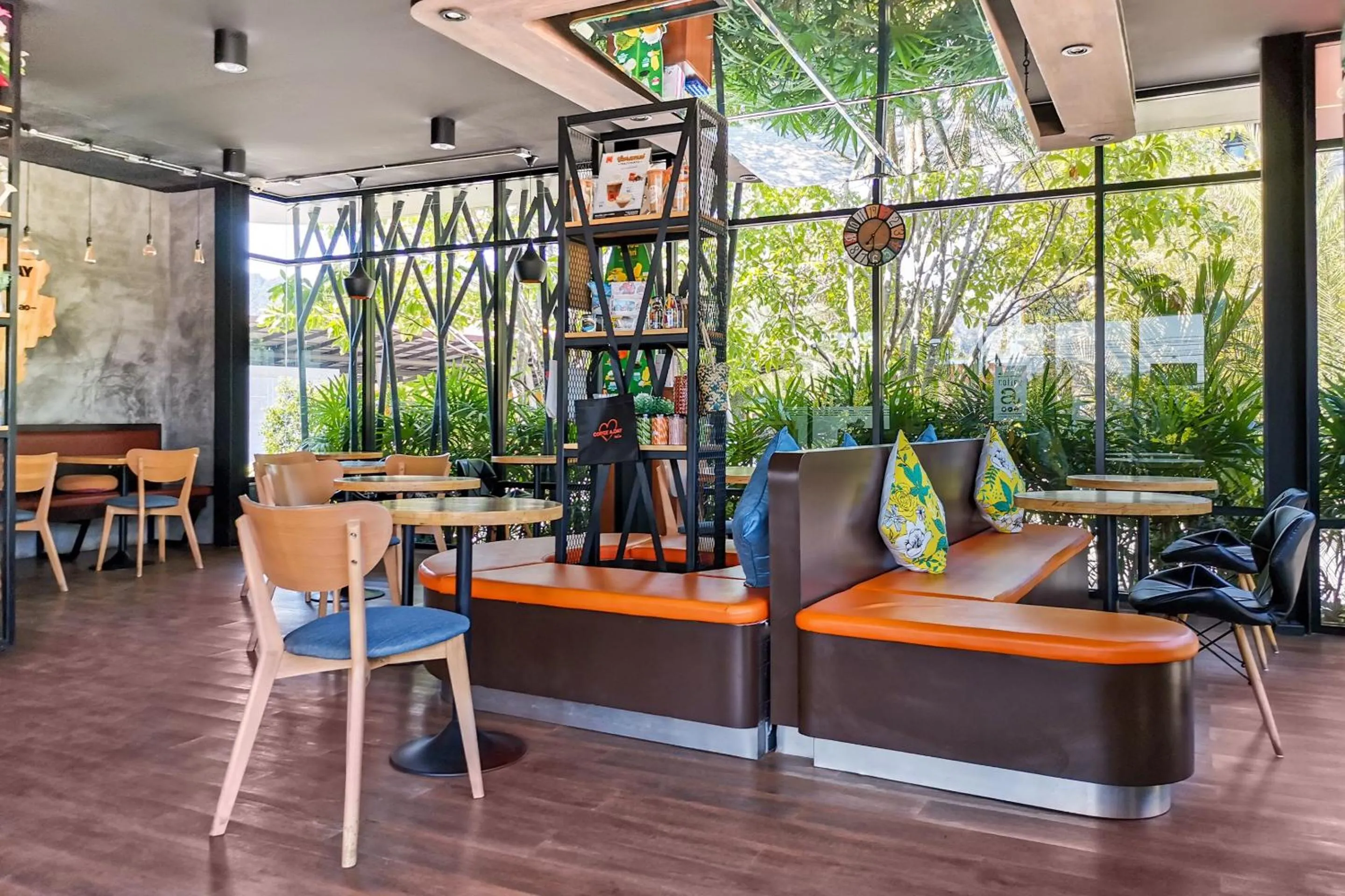 Restaurant/places to eat in The Tama Hotel- SHA Plus