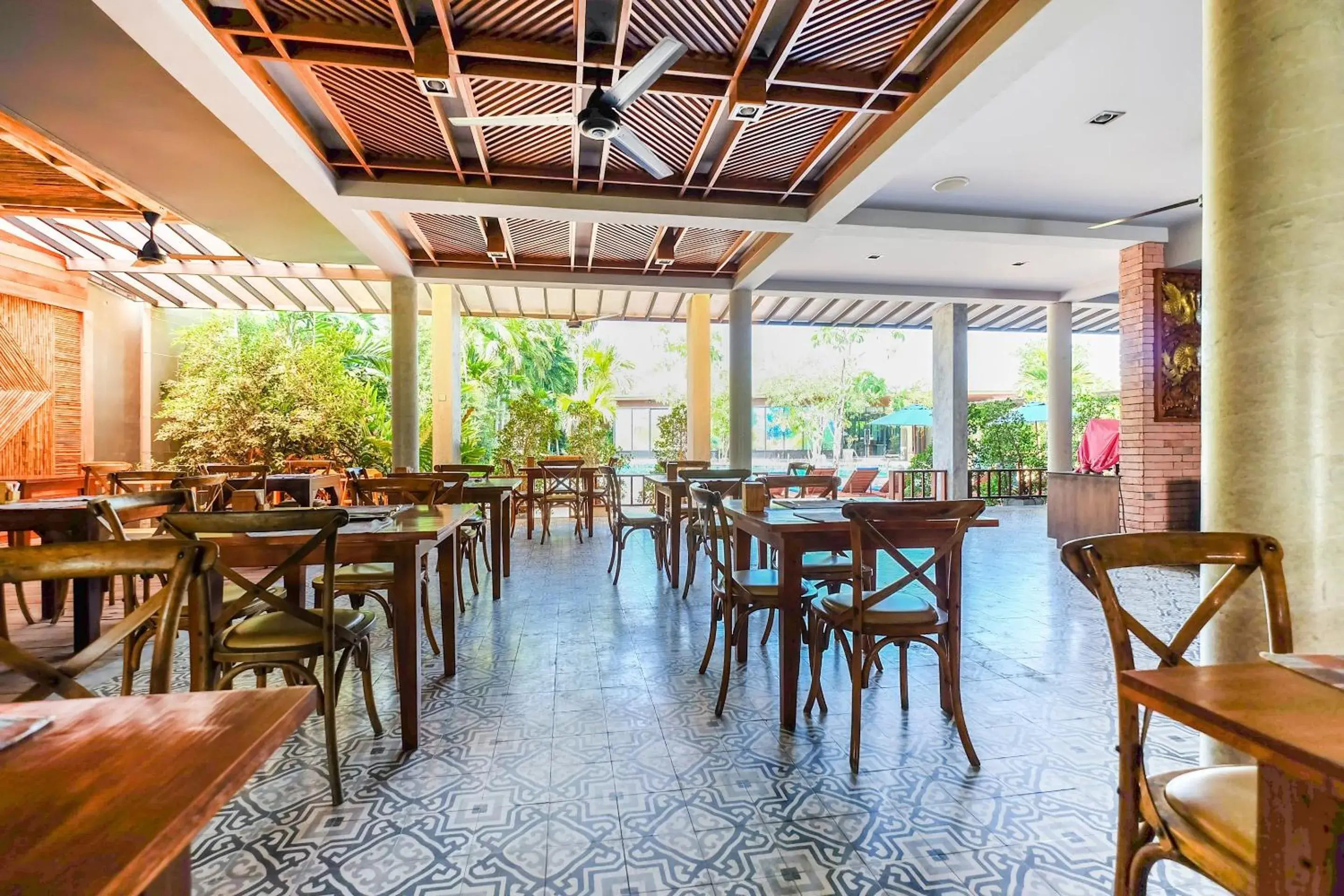 Restaurant/places to eat in The Tama Hotel- SHA Plus Restaurant/places to eat in The Tama Hotel- SHA Plus