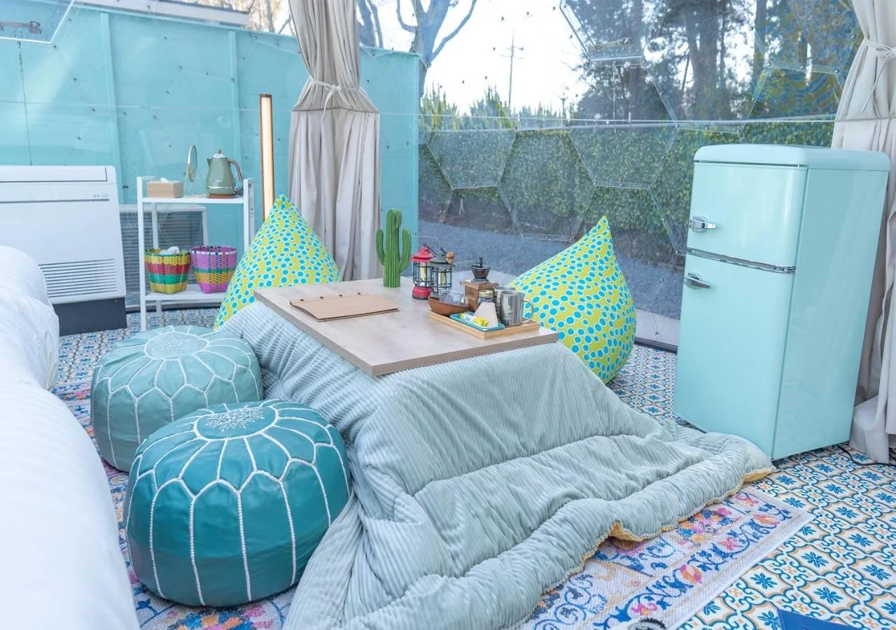 Photo of the whole room in TACO GLAMP