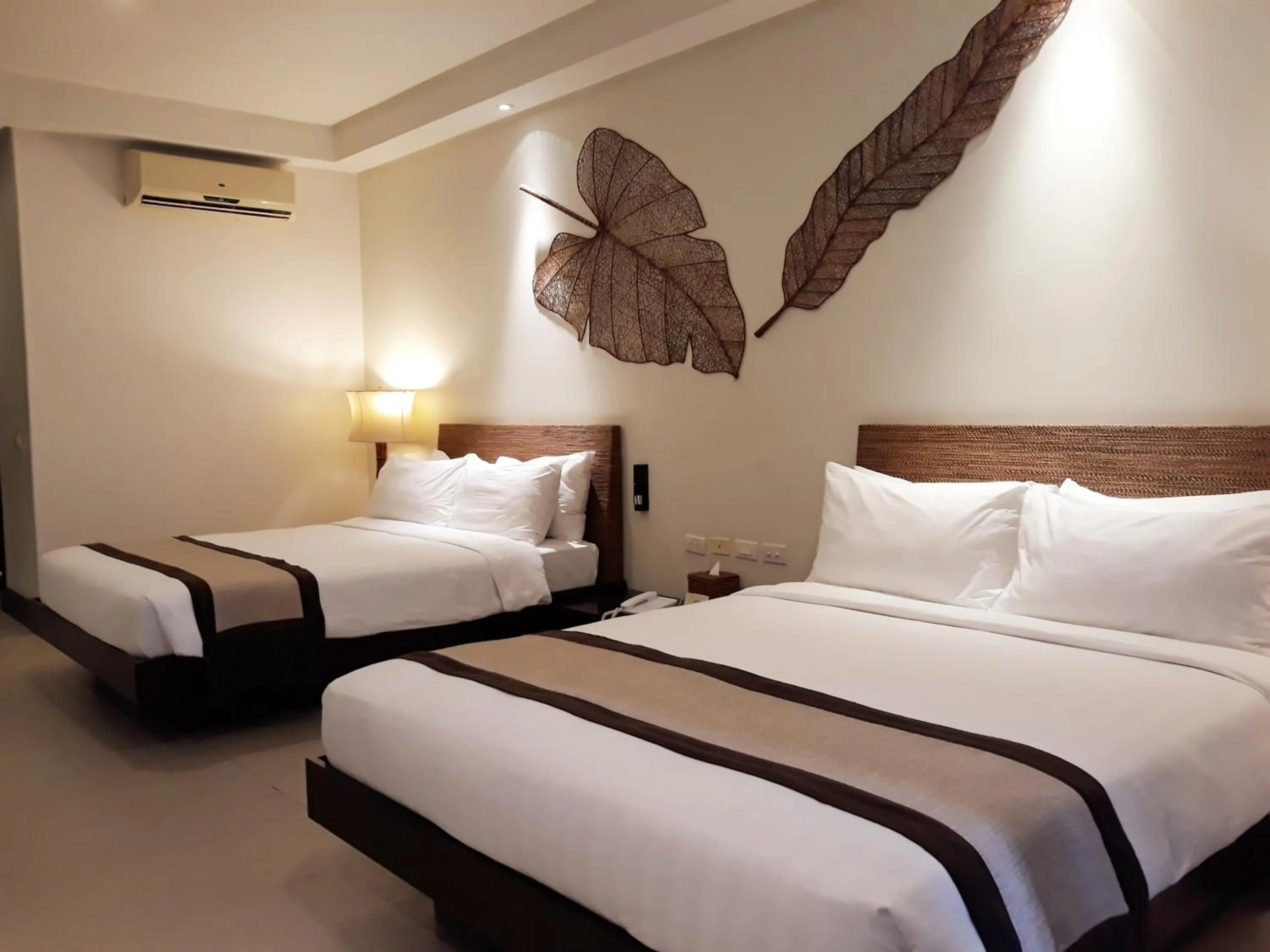 Bed in Kamana Sanctuary Resort & Spa
