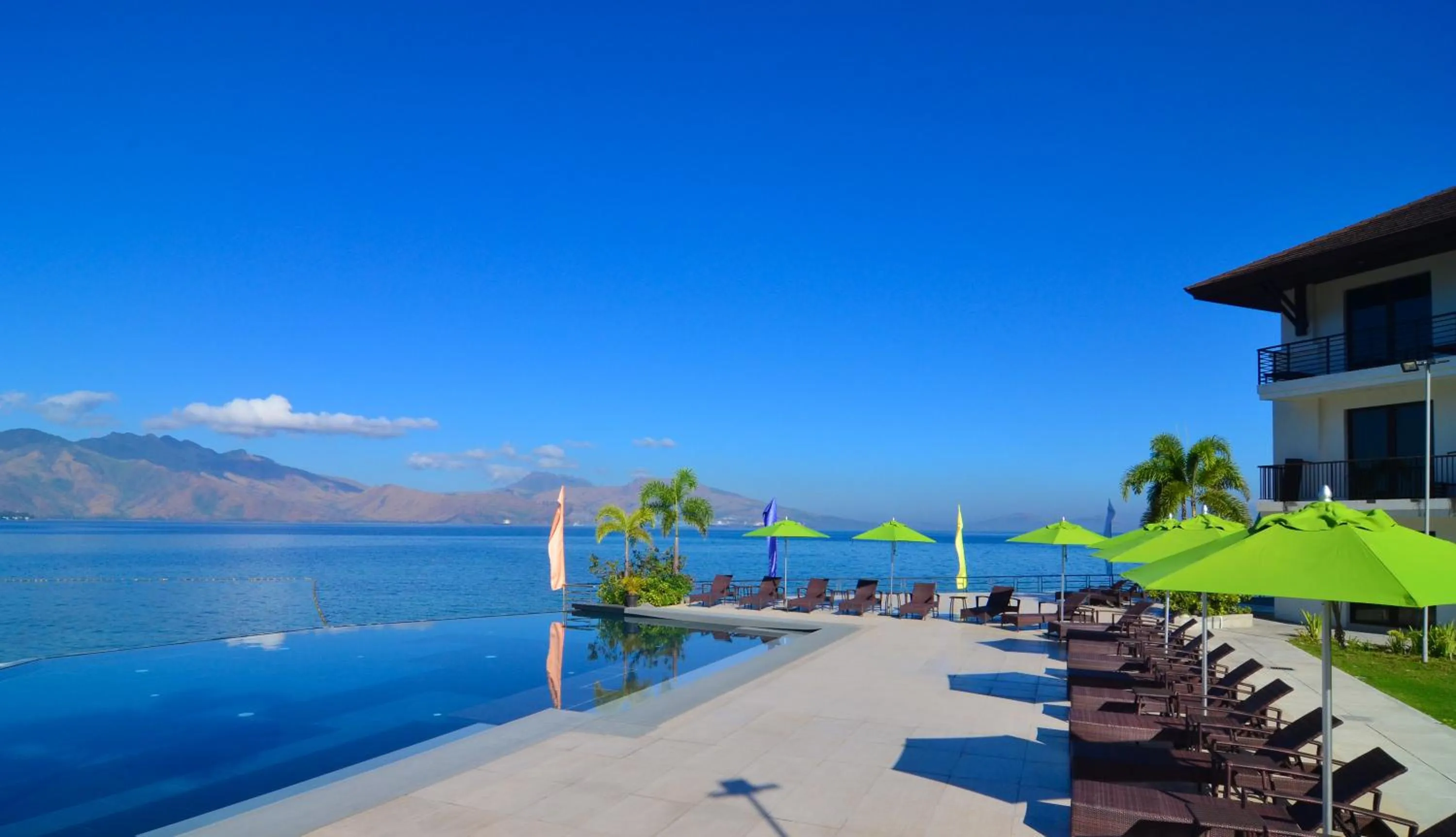 Mountain view in Kamana Sanctuary Resort & Spa