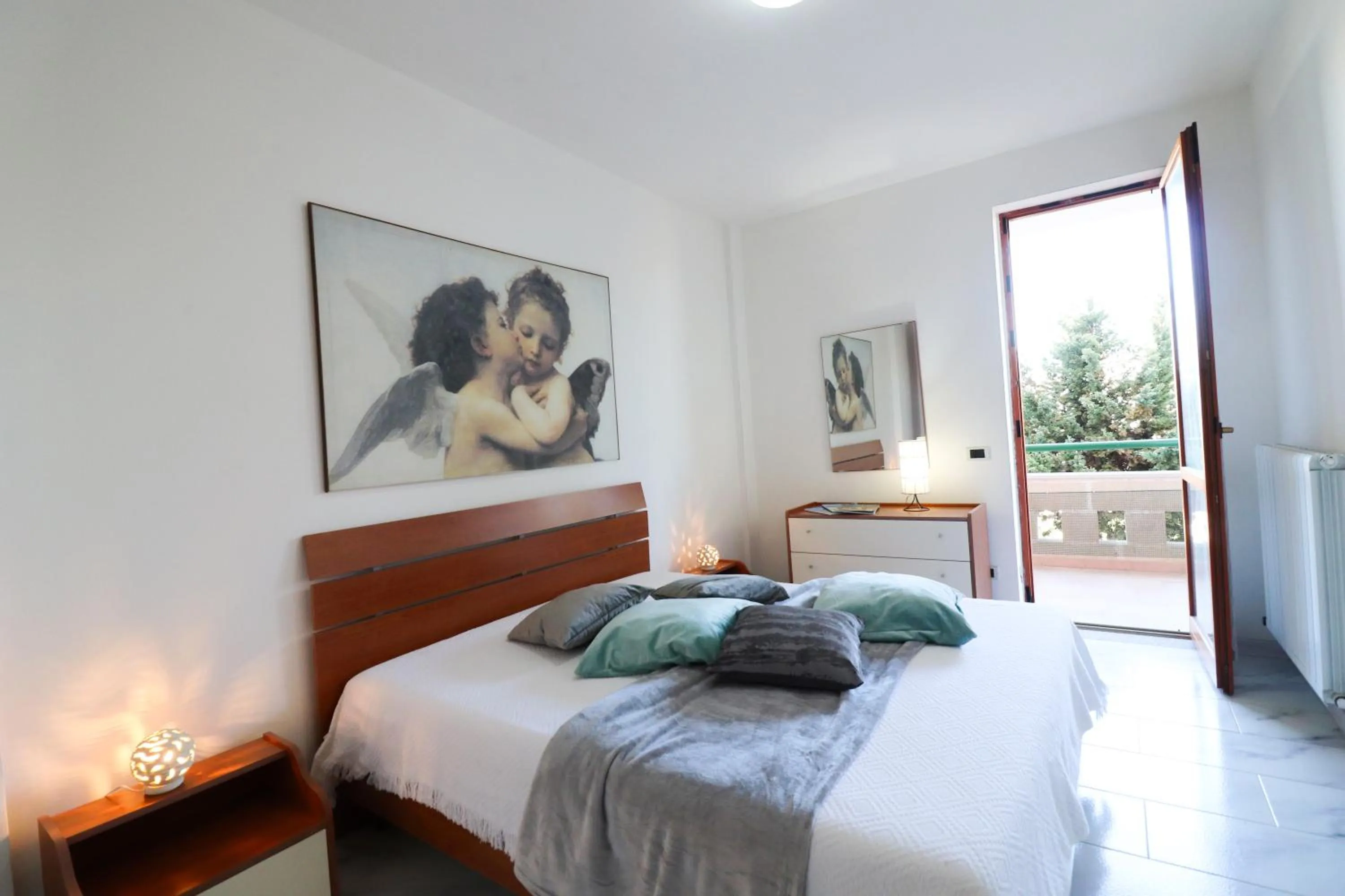 Bed in Casa Zara Ideal Stay for Families and Small Groups