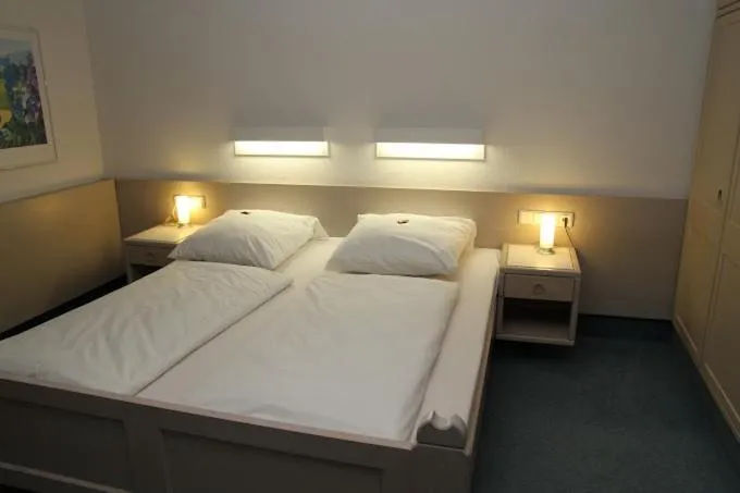 Bed in Hotel und Gasthof Zur Laute