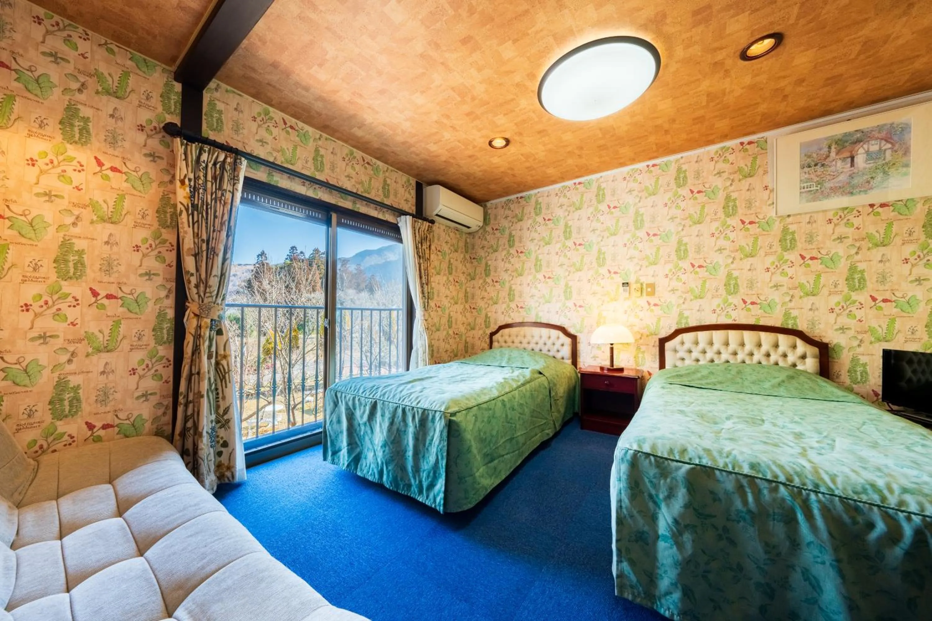 Photo of the whole room, Bed in Pension Yufuin