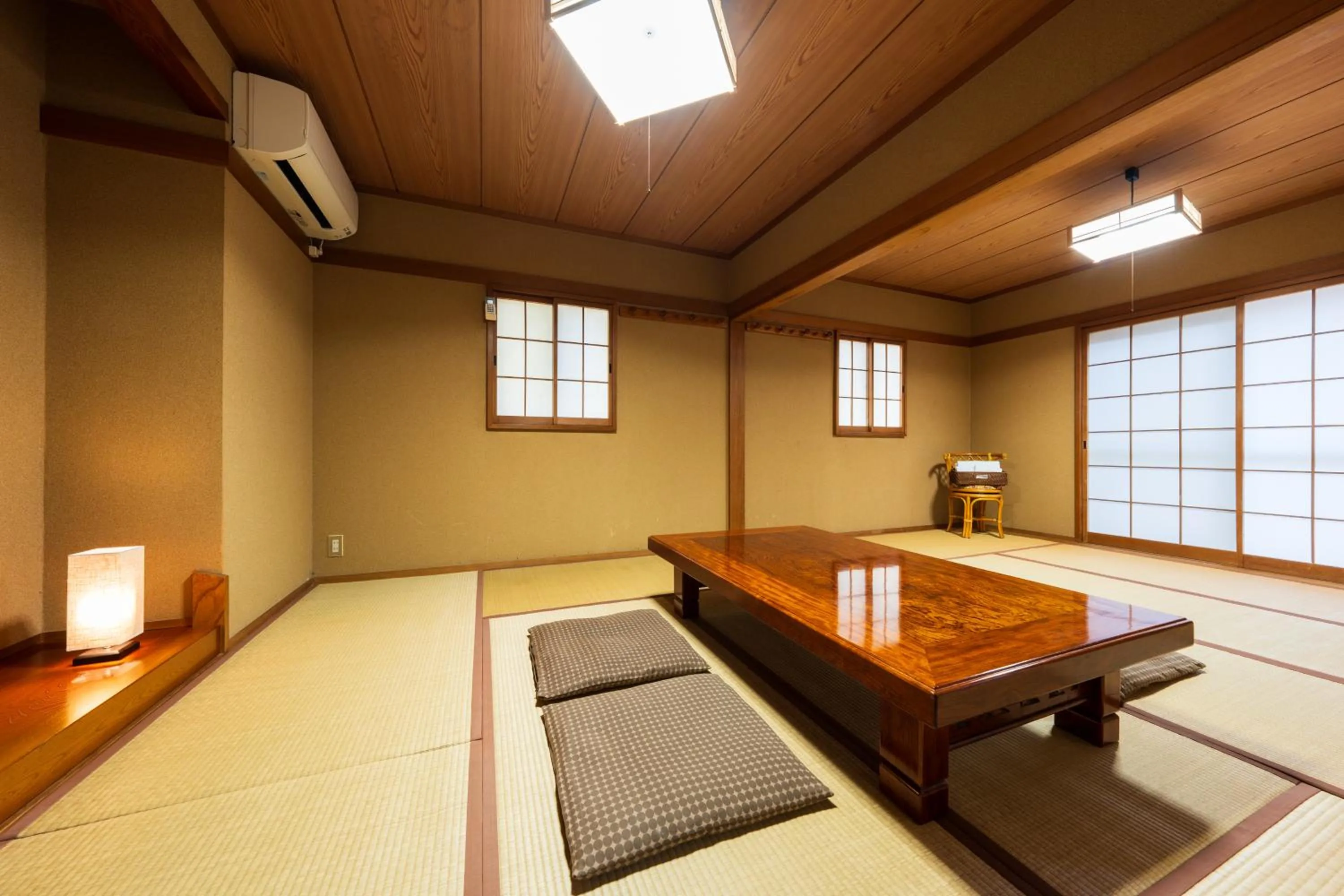 Photo of the whole room in Pension Yufuin