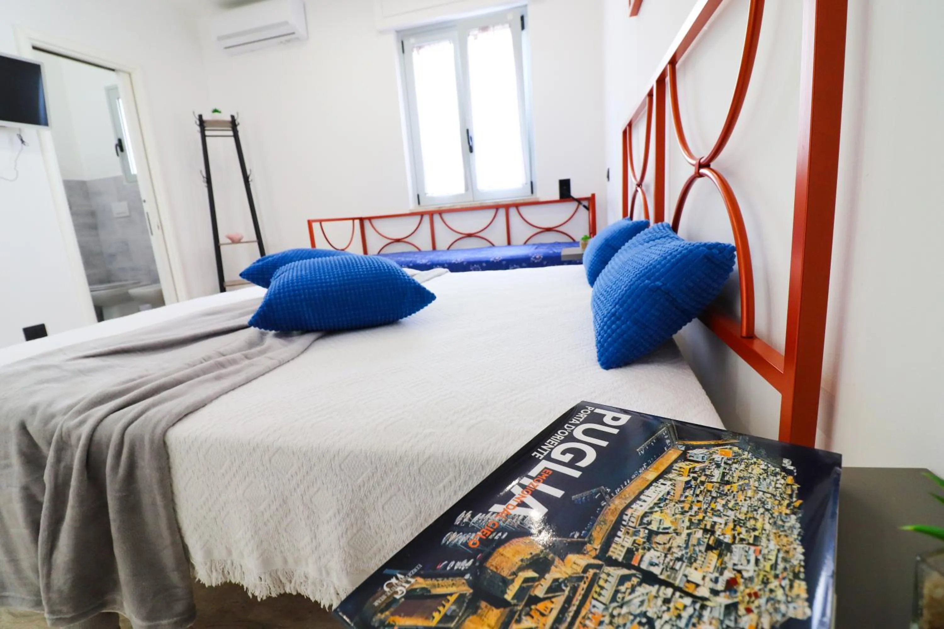 Bed in Casa Malika Space, Comfort Mediterranean Charm in the Heart of Otranto