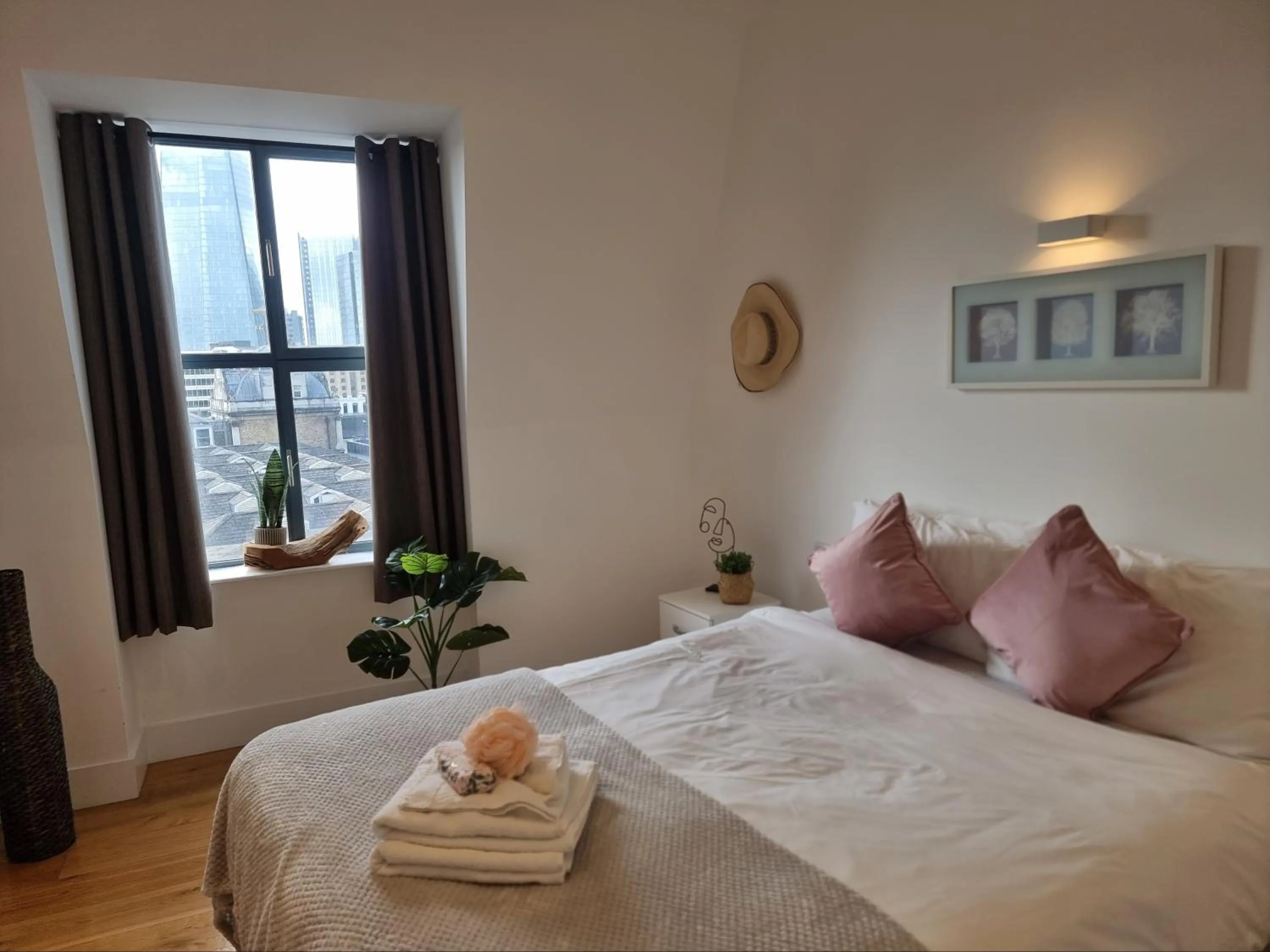 Bed in Shard View Apartments