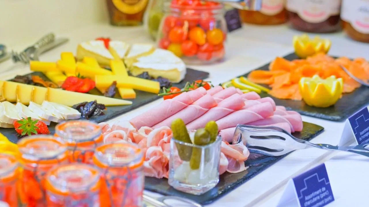 Breakfast in Best Western Premier HBEO Bordeaux Centre