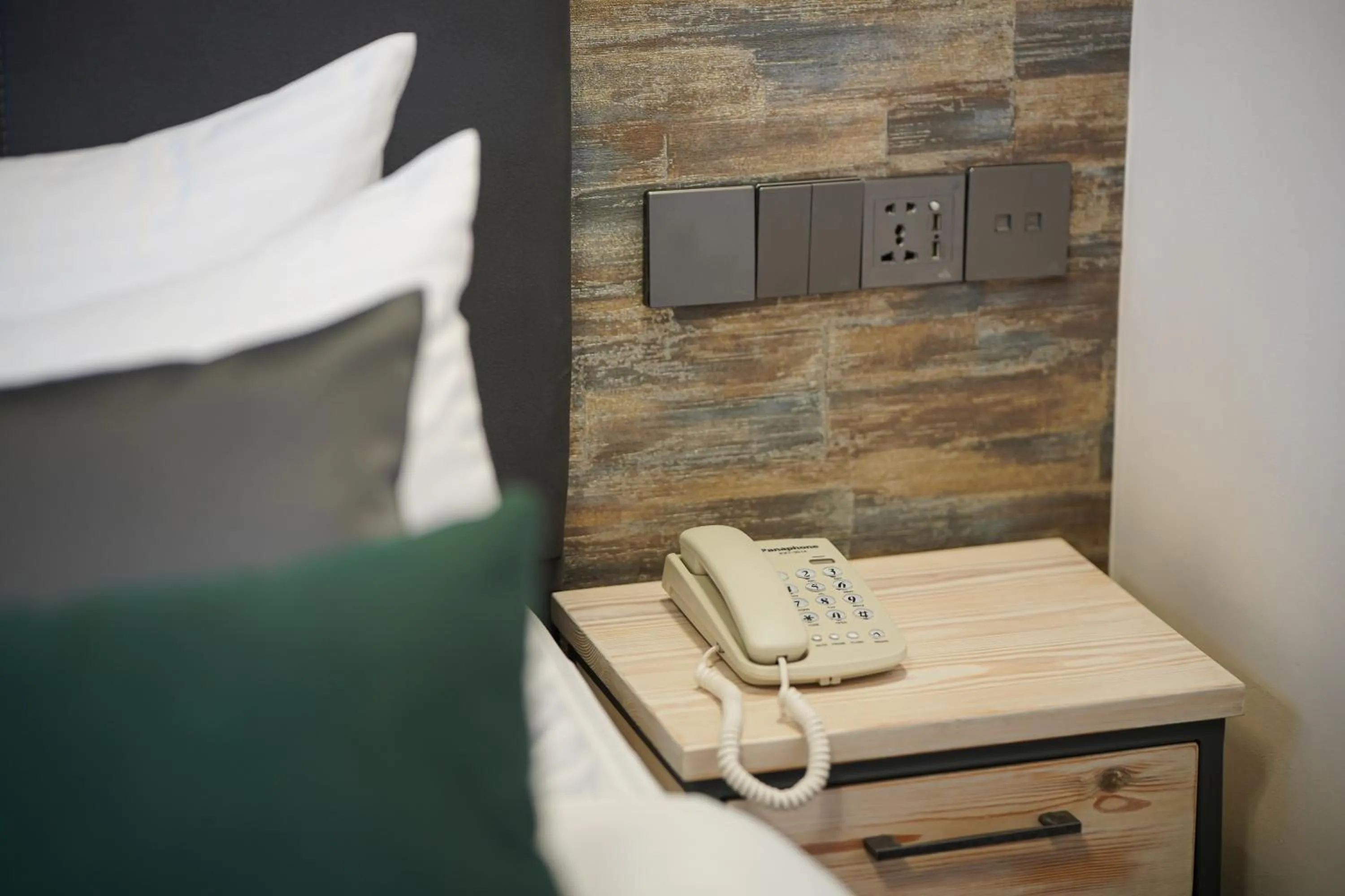 hair dresser in Dynasty Hotel & SPA