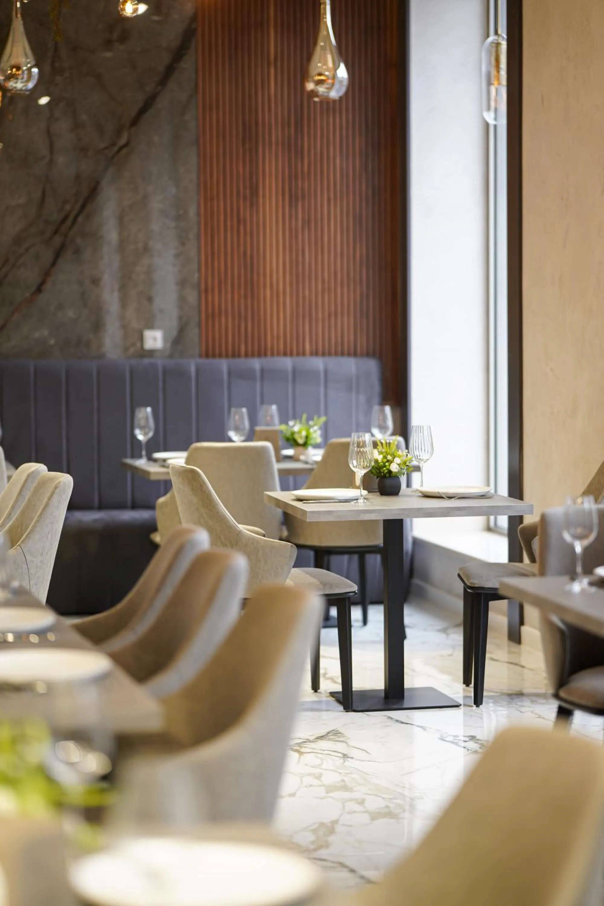 Restaurant/places to eat in Dynasty Hotel & SPA