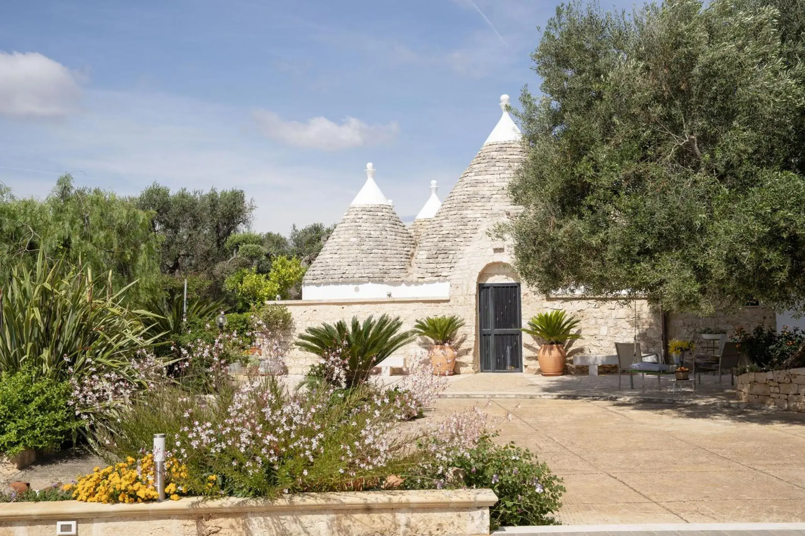 trullo oron call by pugliadamare trullo oron call by pugliadamare