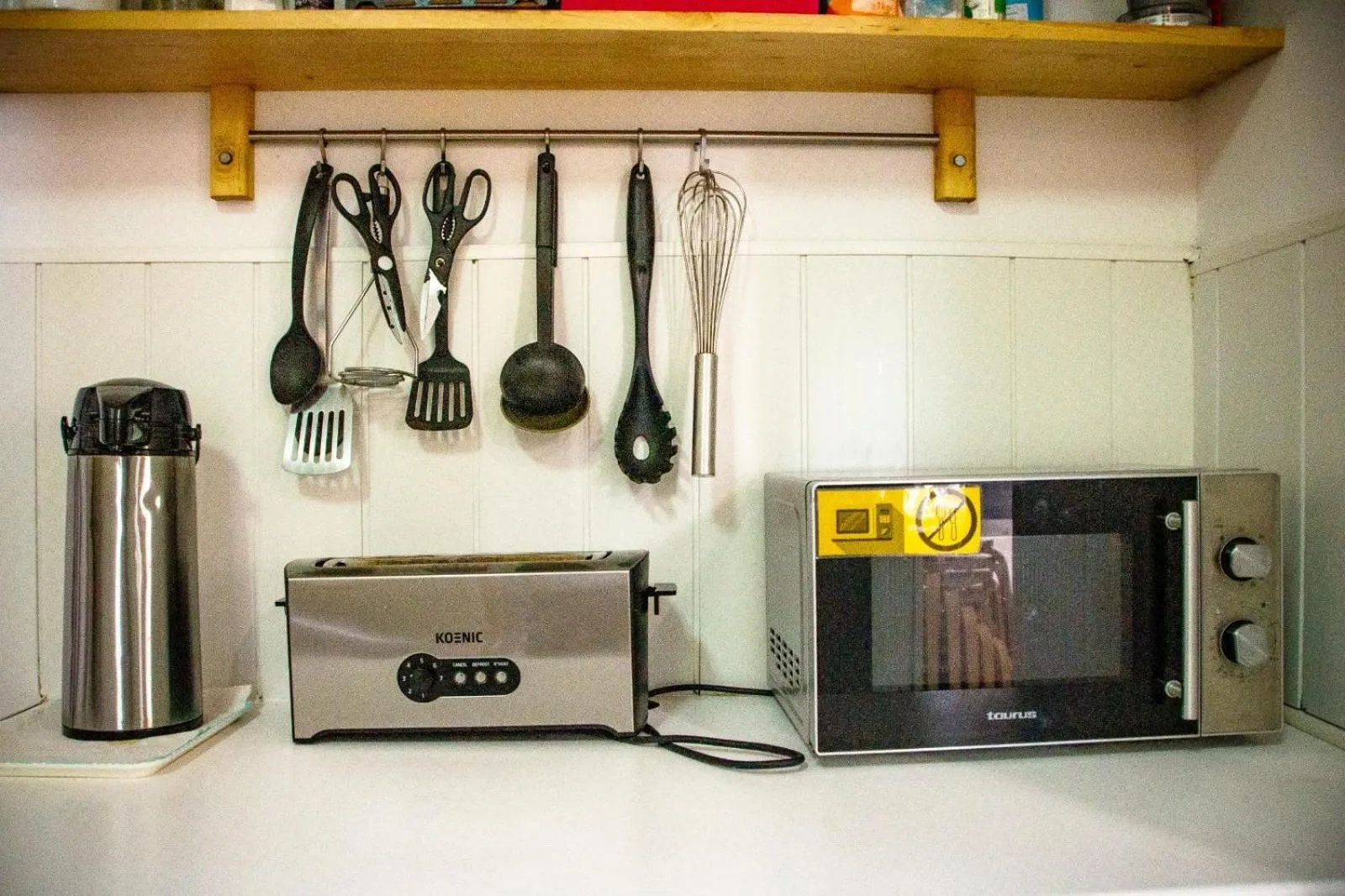 Communal kitchen in Onefam Sungate