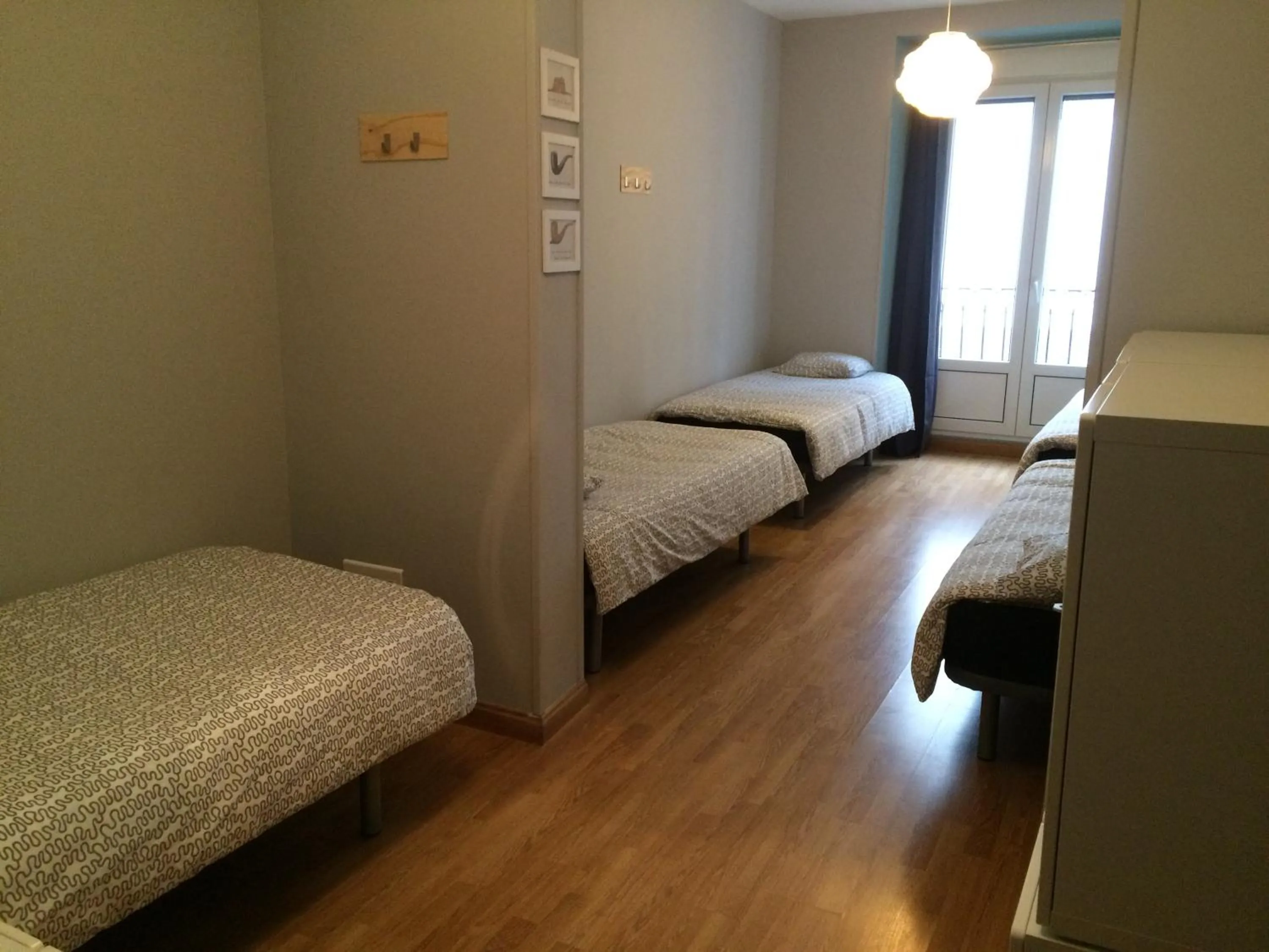 Bedroom, Bed in Onefam Sungate