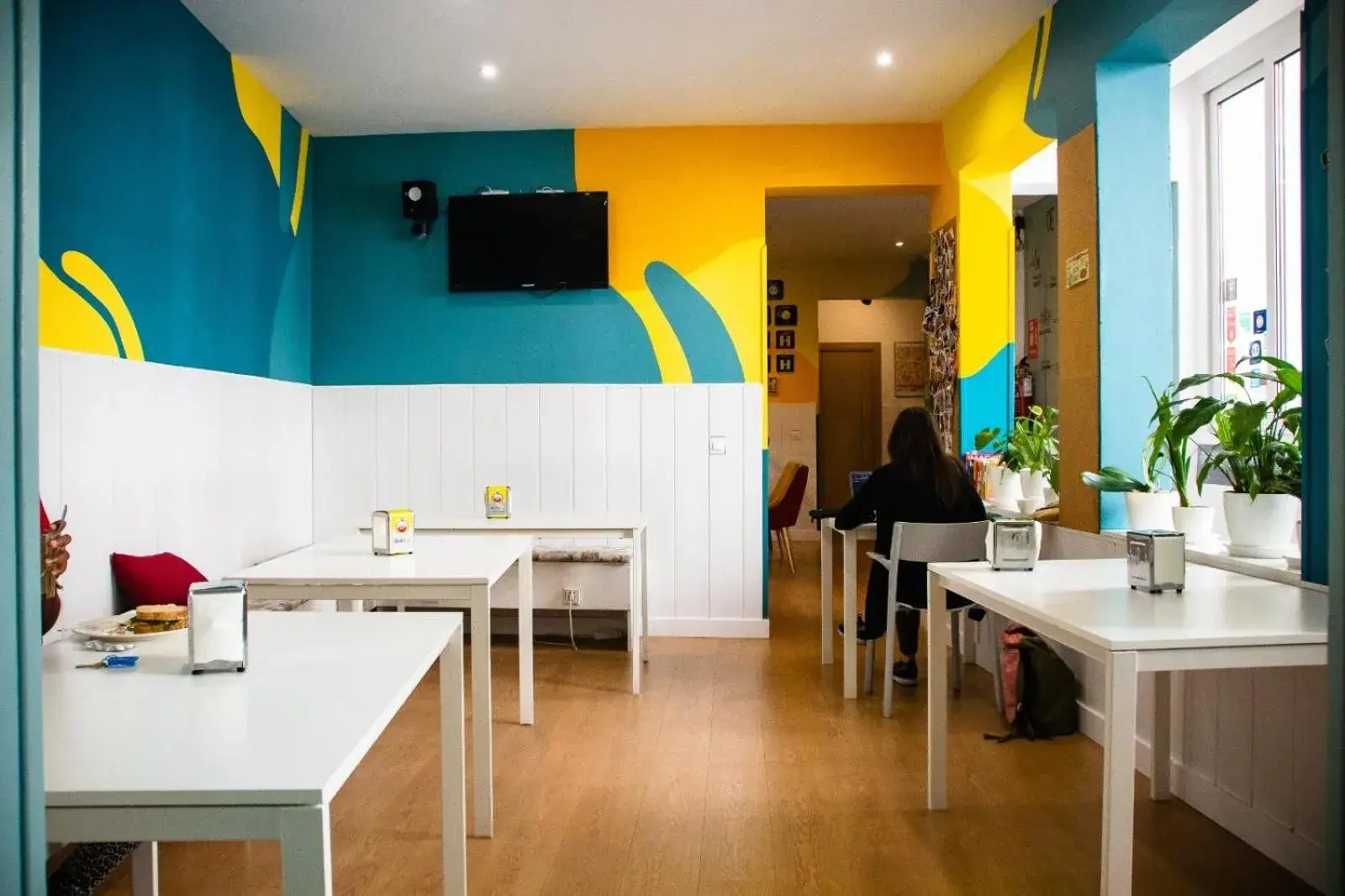 Dining area in Onefam Sungate Dining area in Onefam Sungate