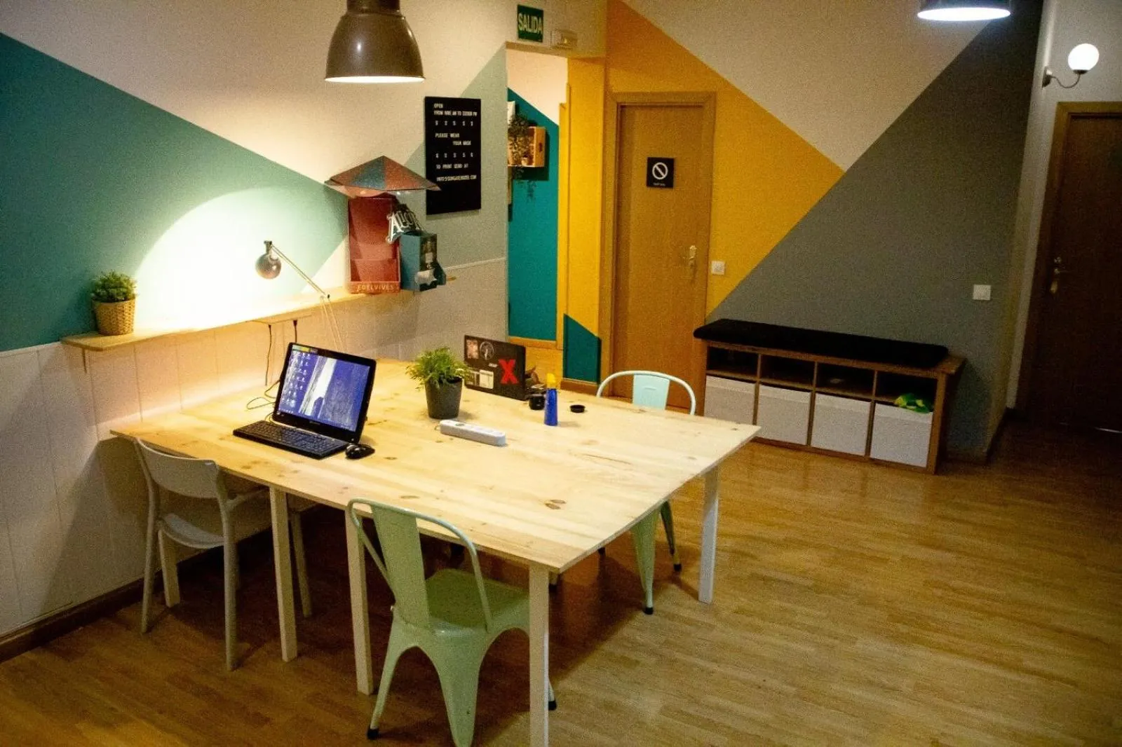 Seating area in Onefam Sungate