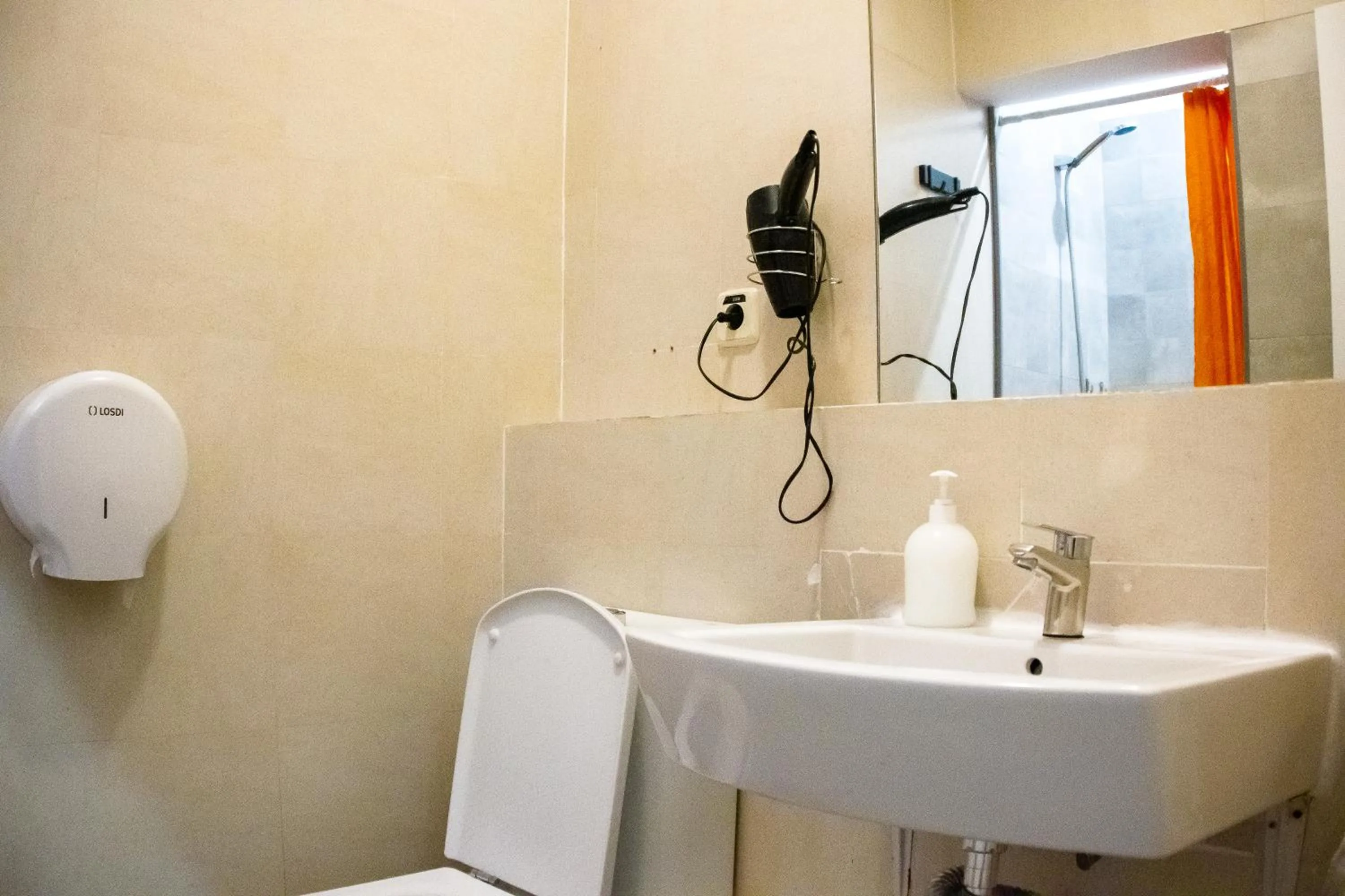 Bathroom in Onefam Sungate