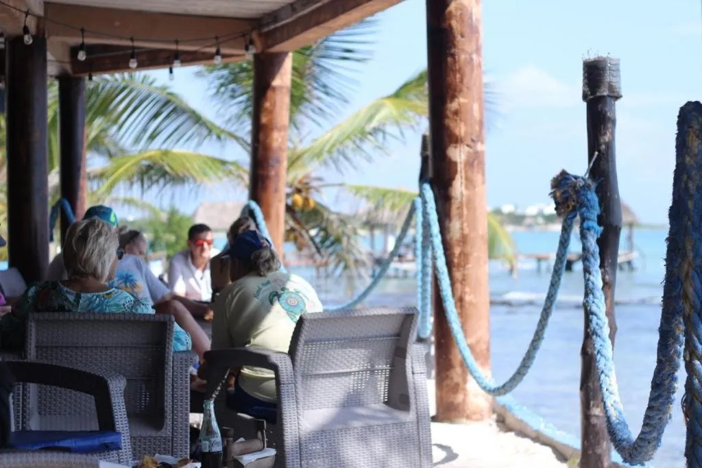 Restaurant/places to eat in Casa Cenote Hotel