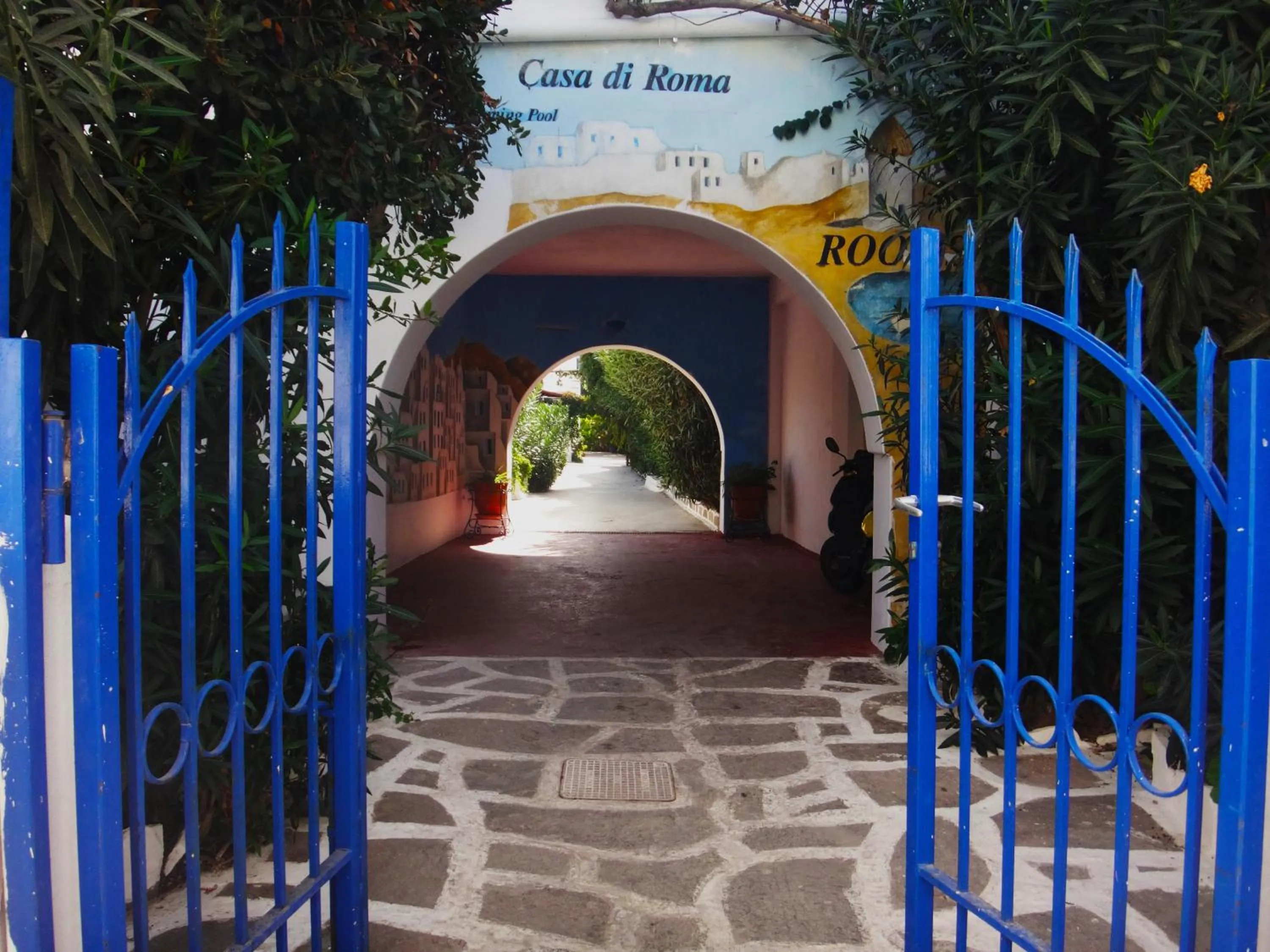 Facade/entrance in Casa Di Roma