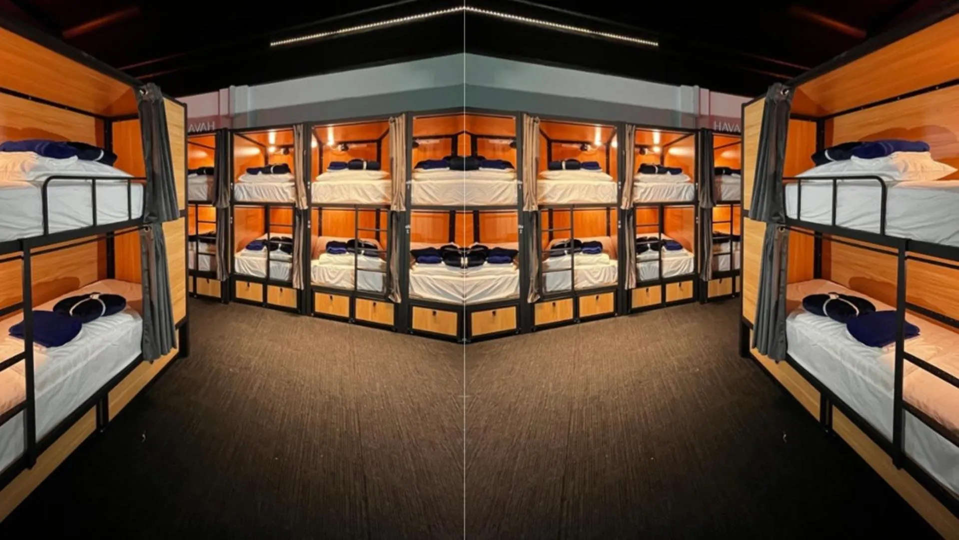 Bunk Bed in Mixed Dormitory Room in Capsuleaccom Hostel
