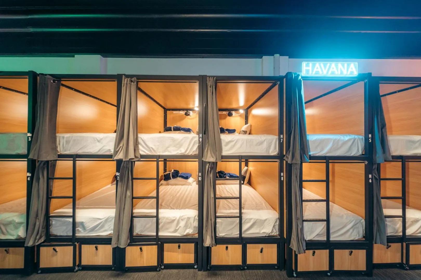 Bed in Capsuleaccom Hostel
