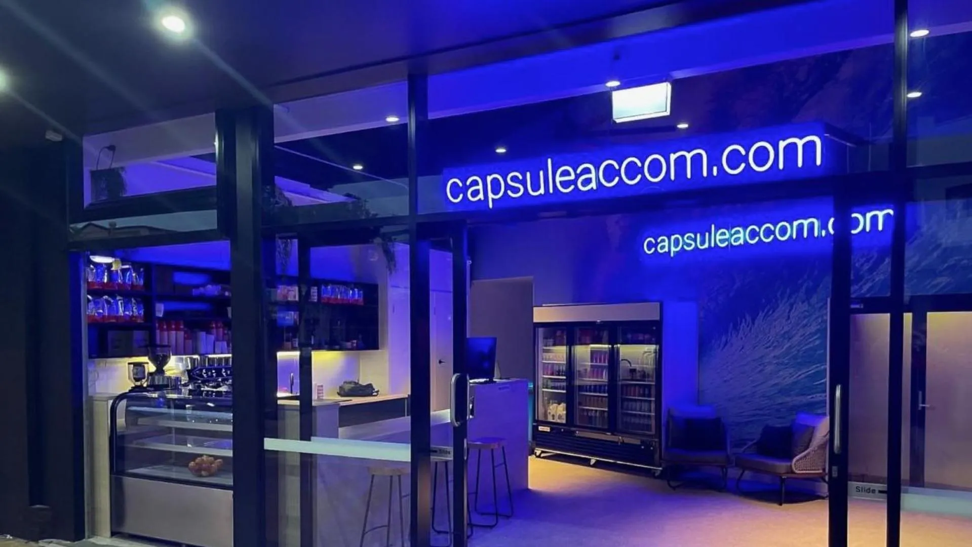 Capsuleaccom Hostel