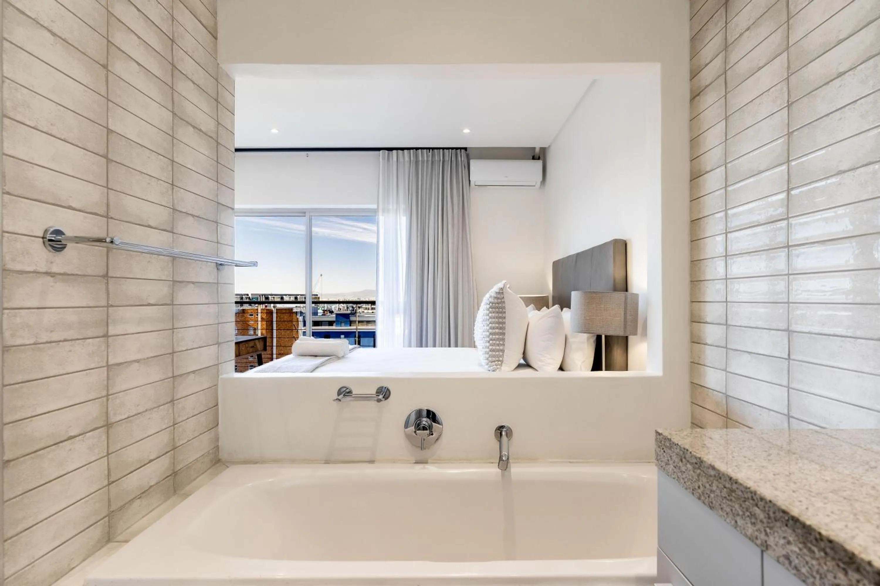 Harbour Edge Apartments