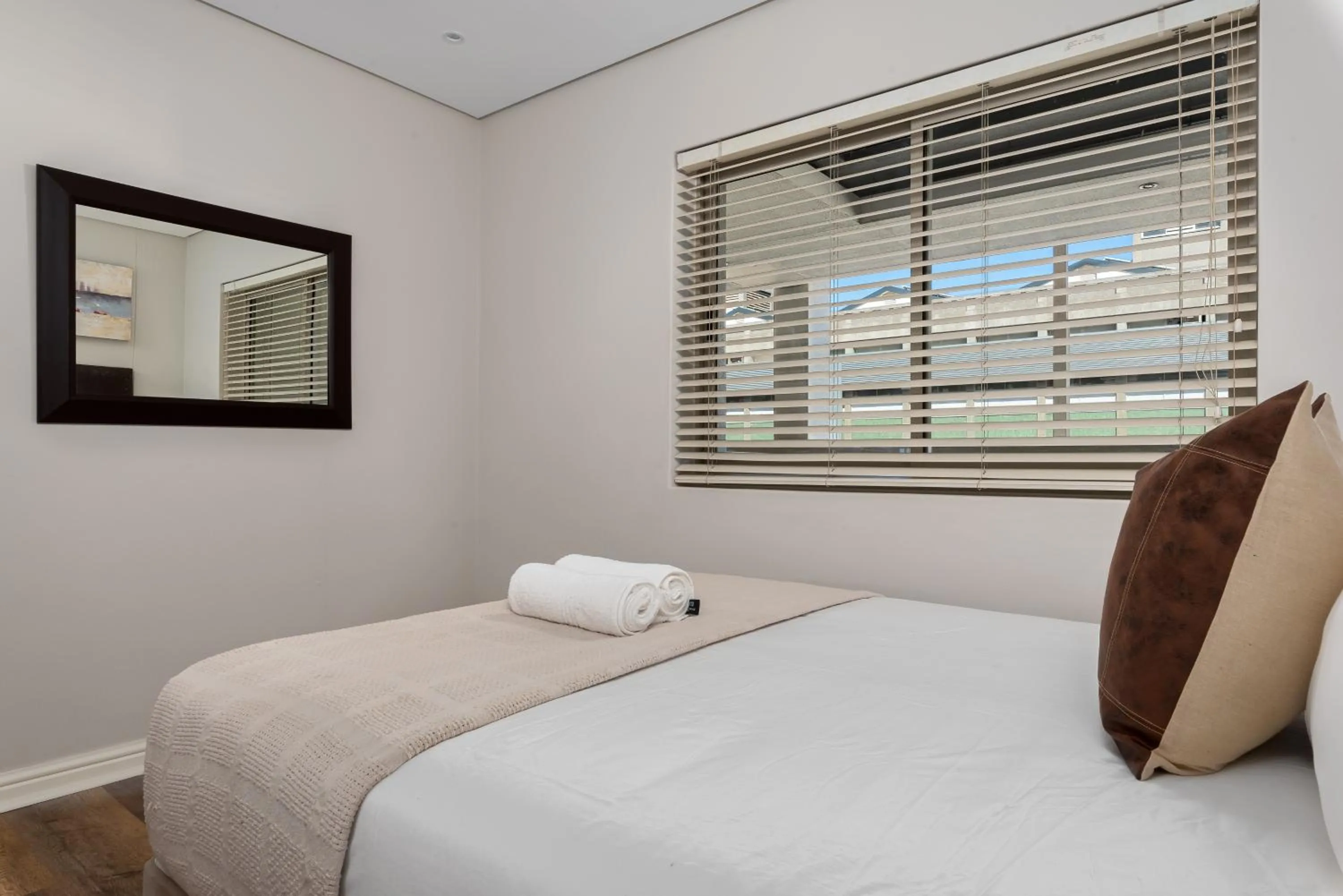 Bed in Harbour Edge Apartments