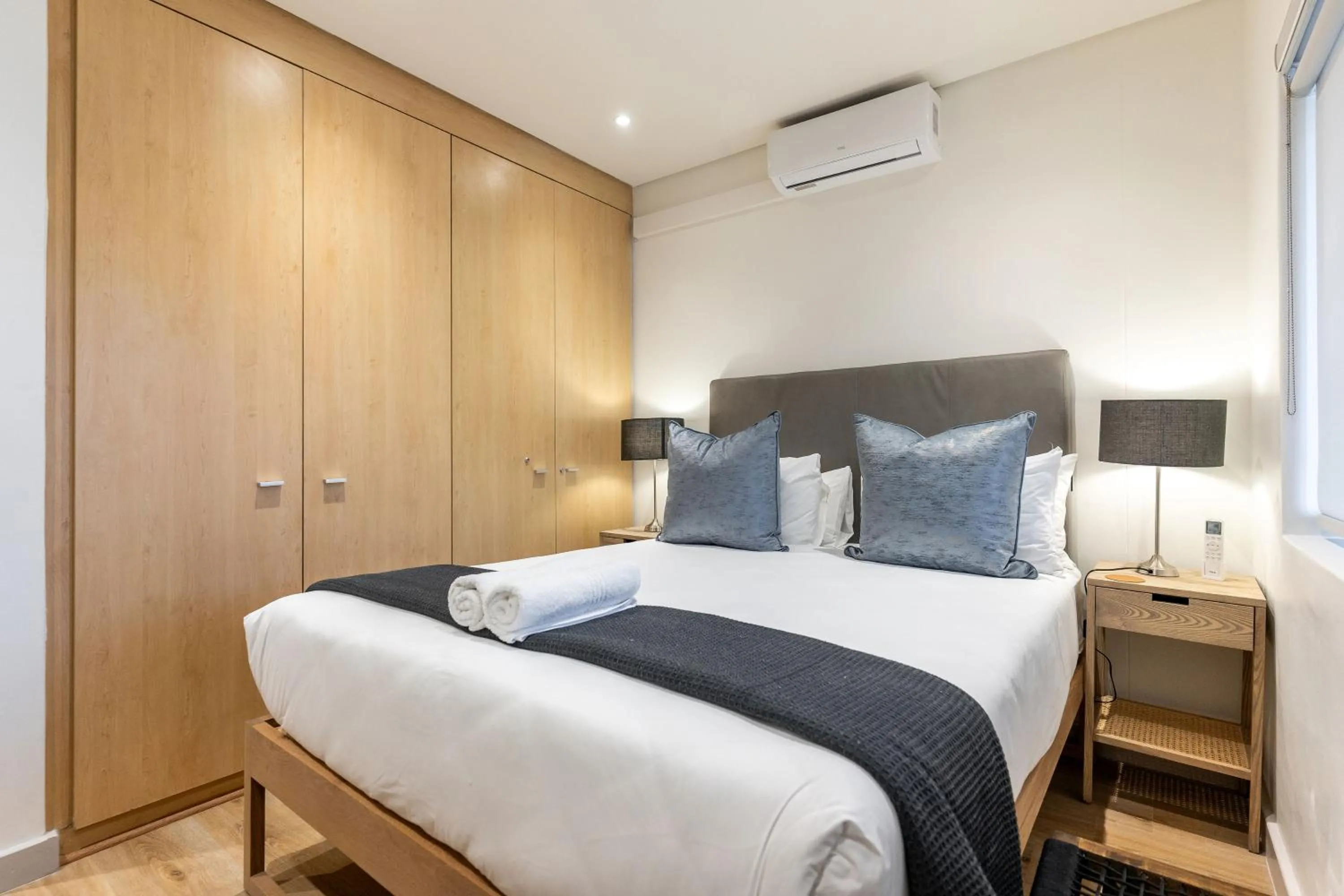 Bed in Harbour Edge Apartments