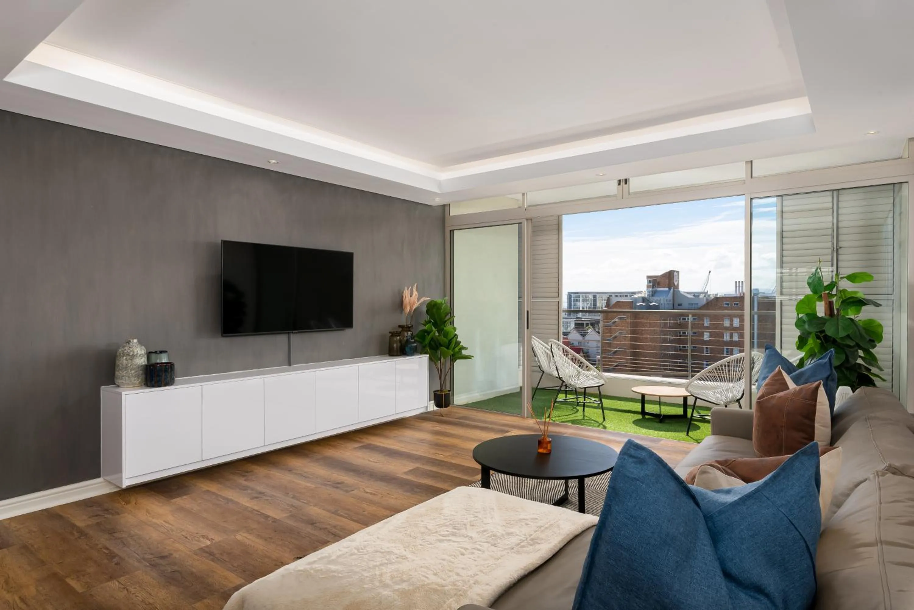 Harbour Edge Apartments