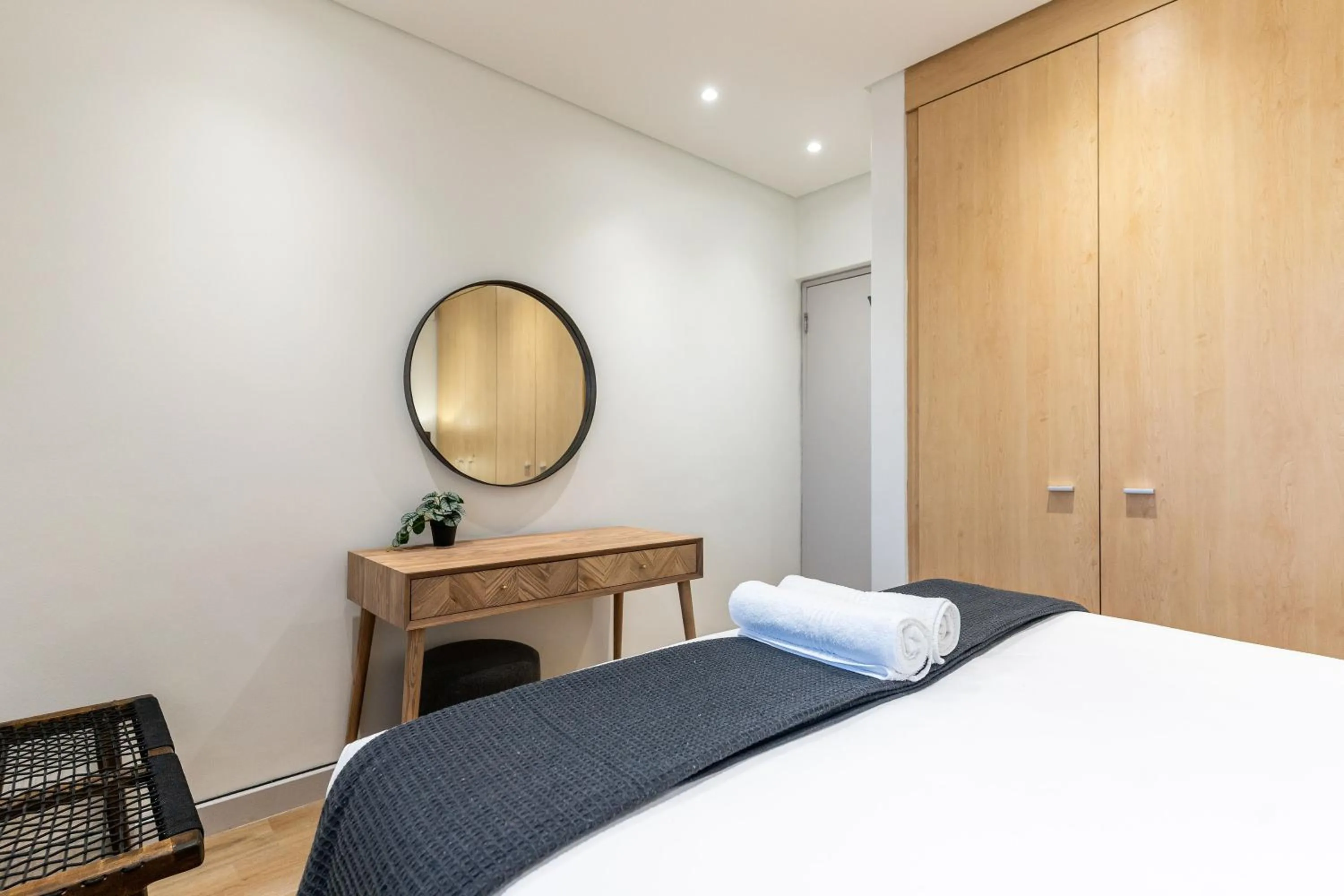 Bed in Harbour Edge Apartments