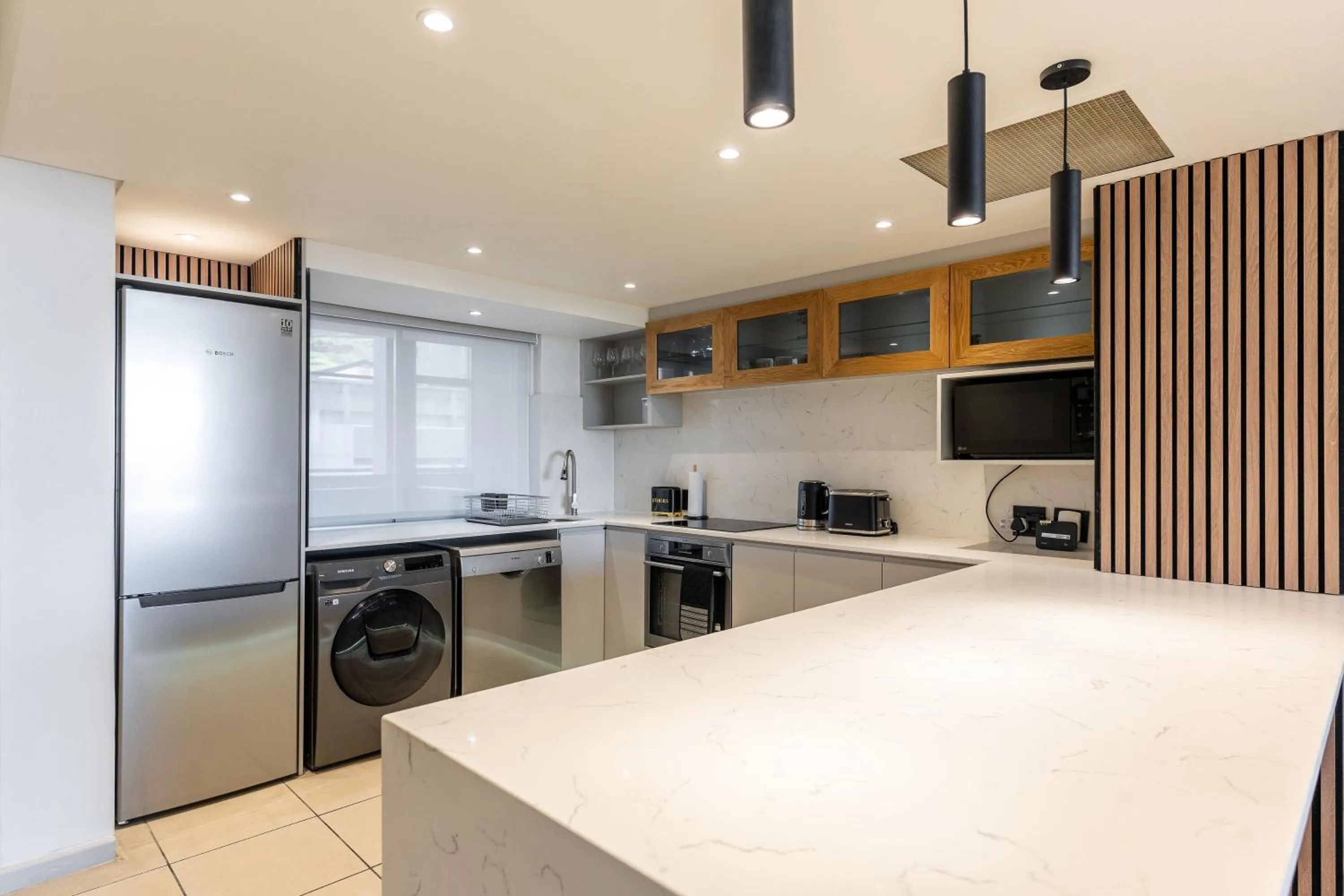 Harbour Edge Apartments
