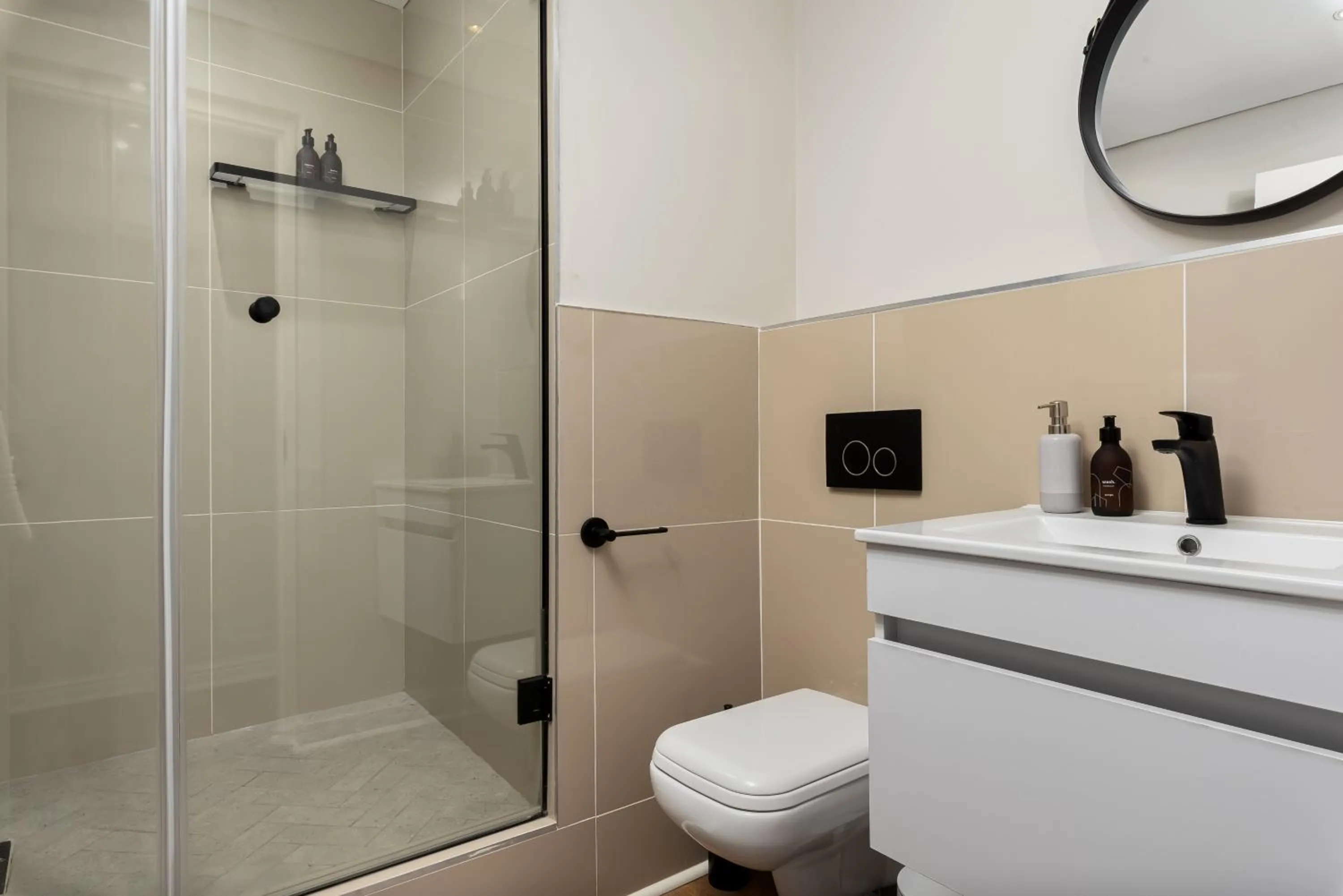 Harbour Edge Apartments